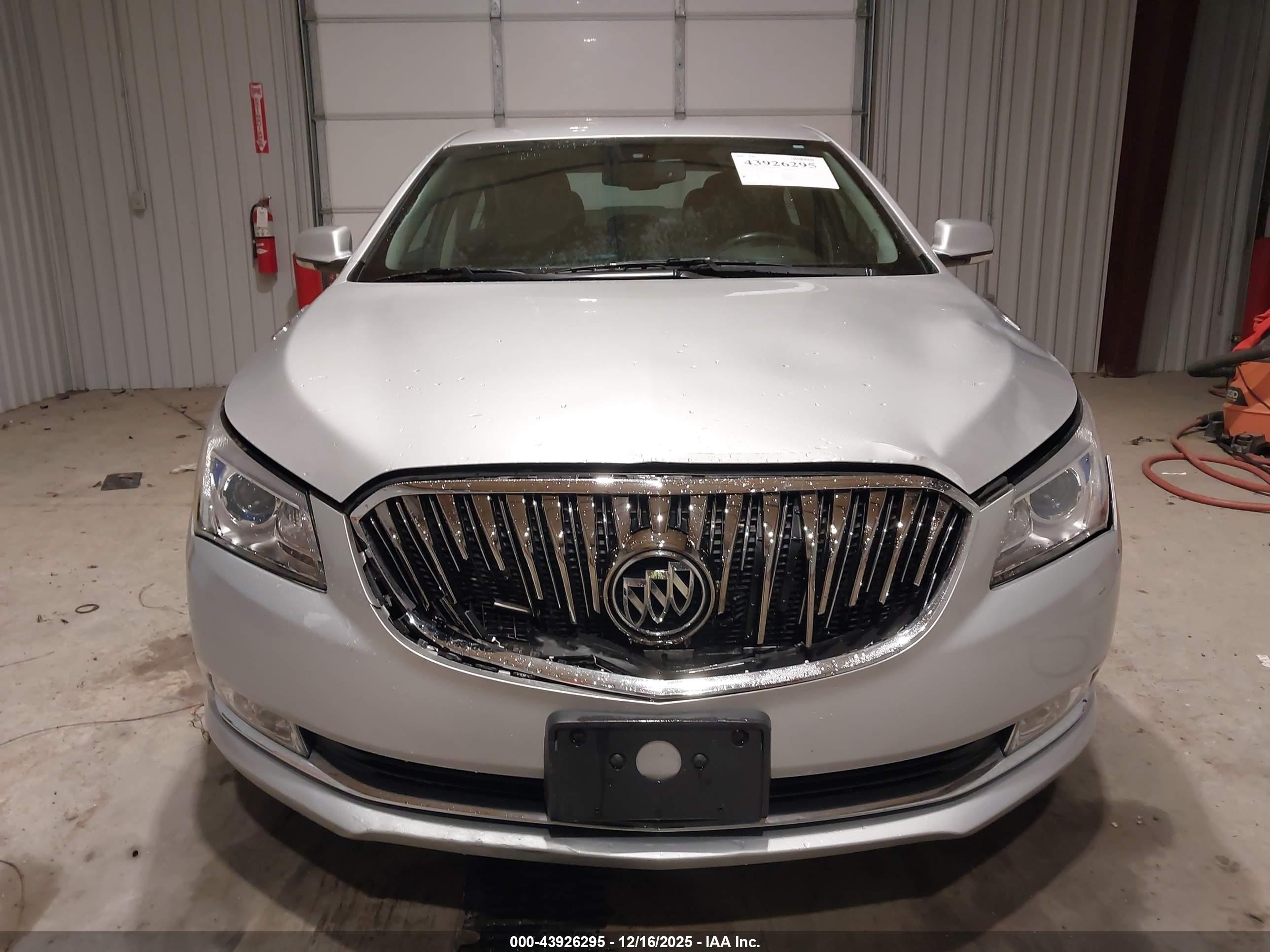 BUICK LACROSSE image 6