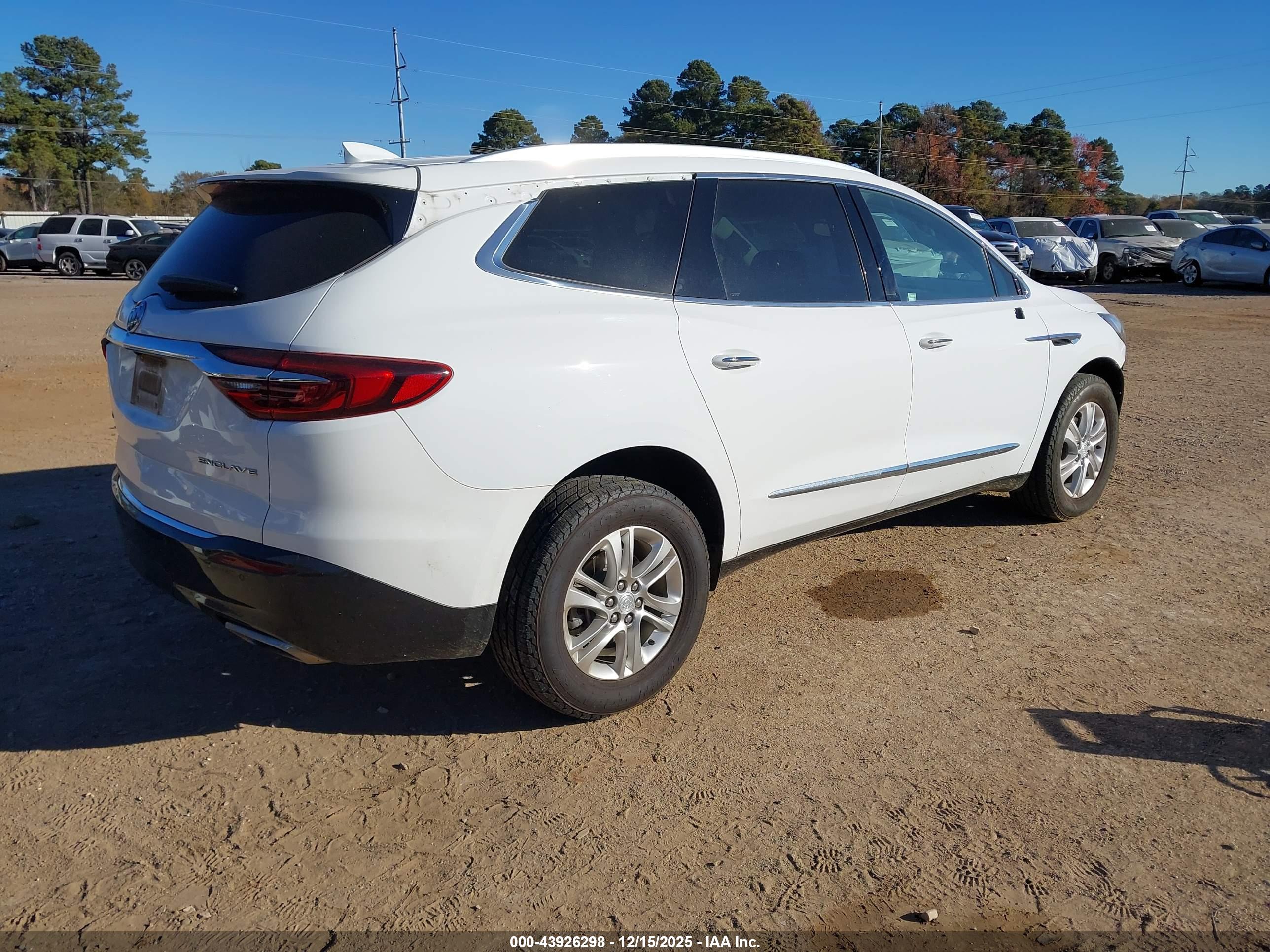 BUICK ENCLAVE image 4