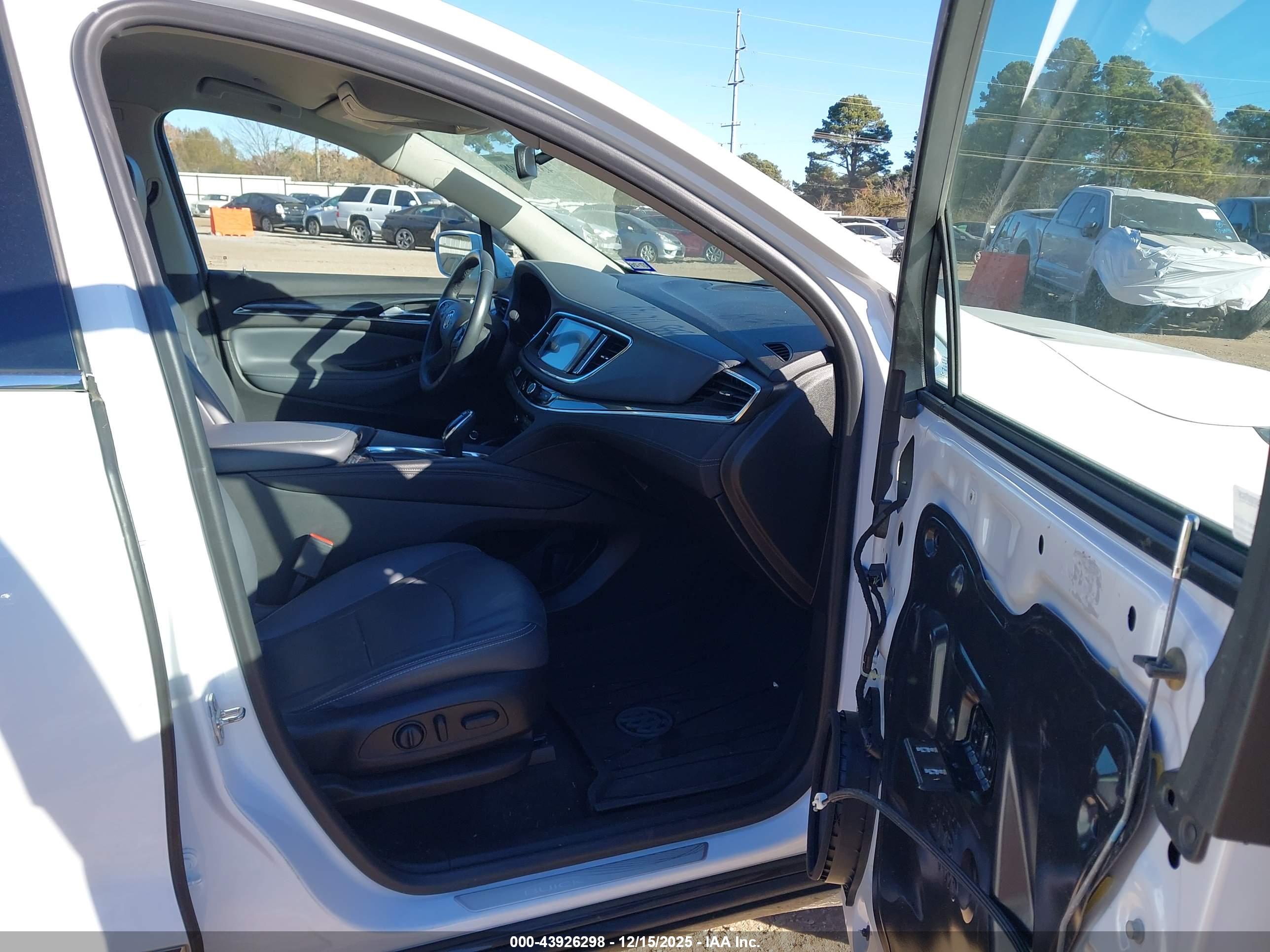 BUICK ENCLAVE image 5