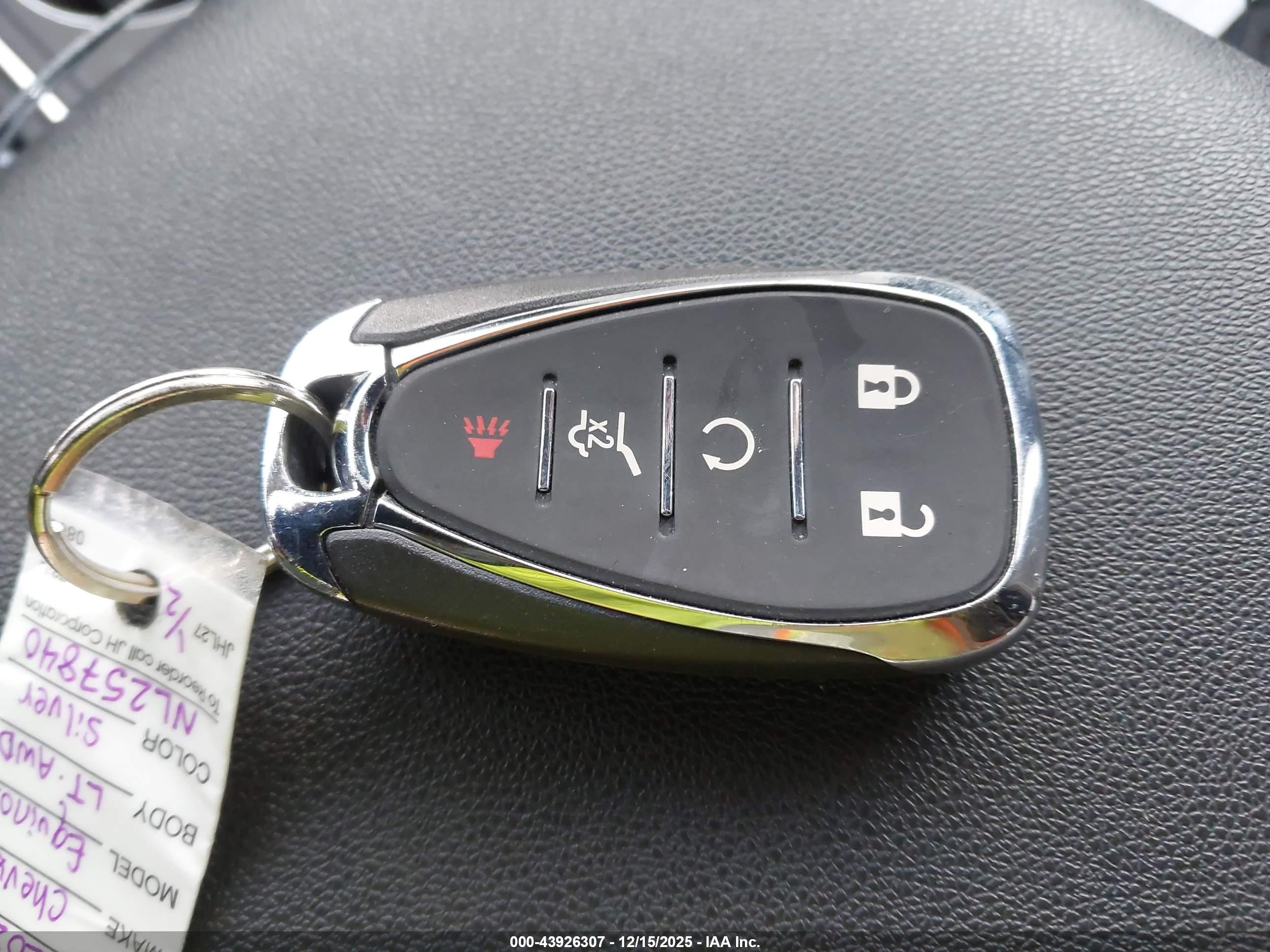 CHEVROLET EQUINOX image 11