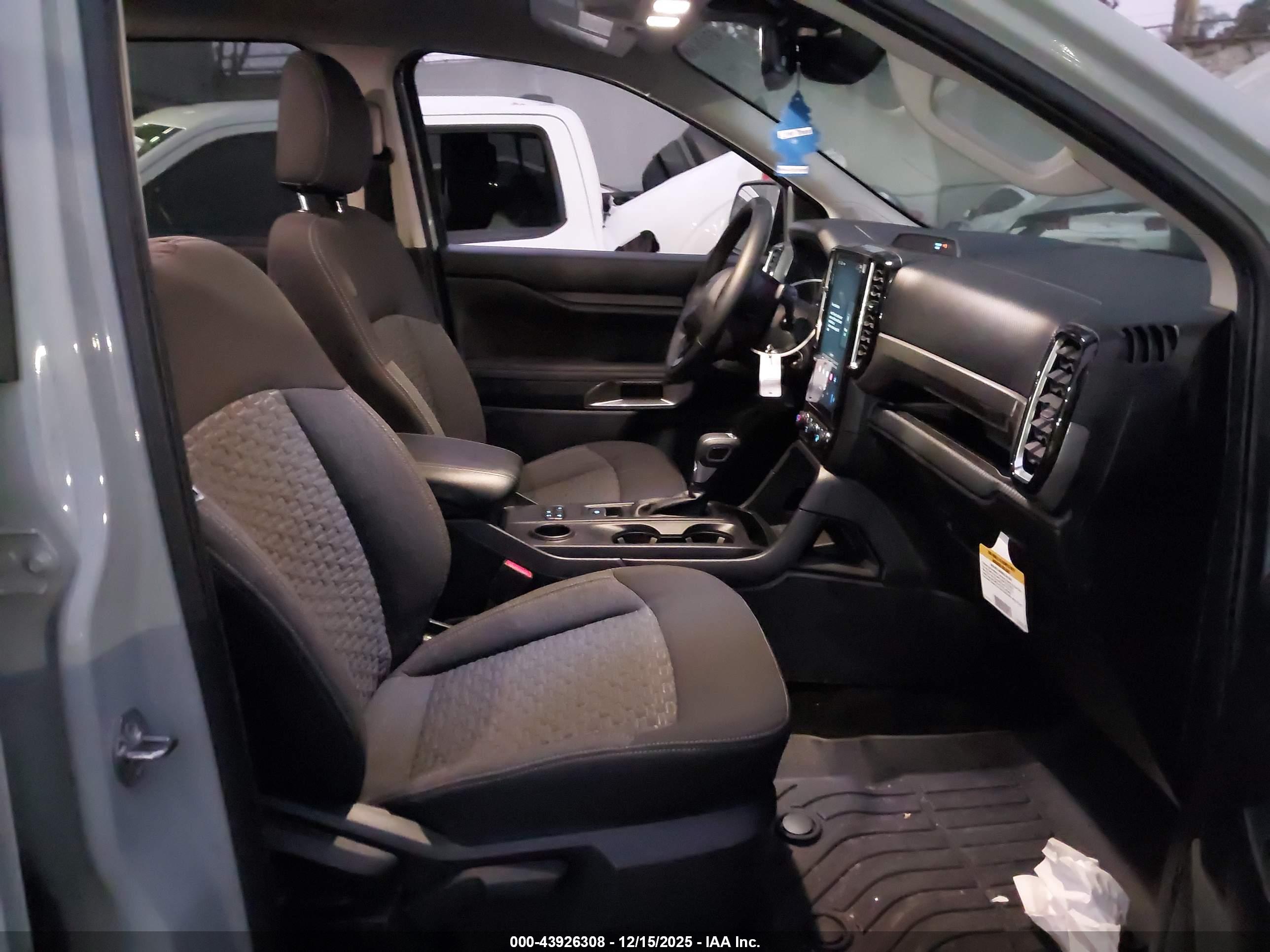 FORD RANGER image 5