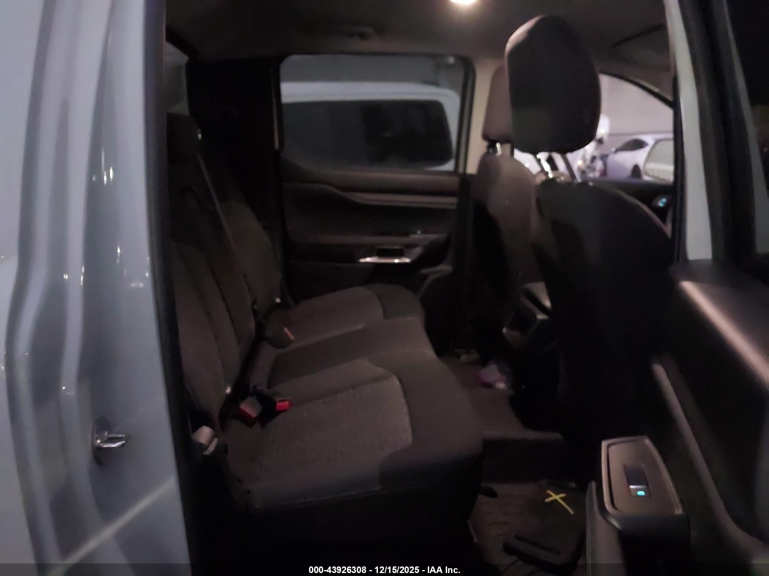 FORD RANGER image 8