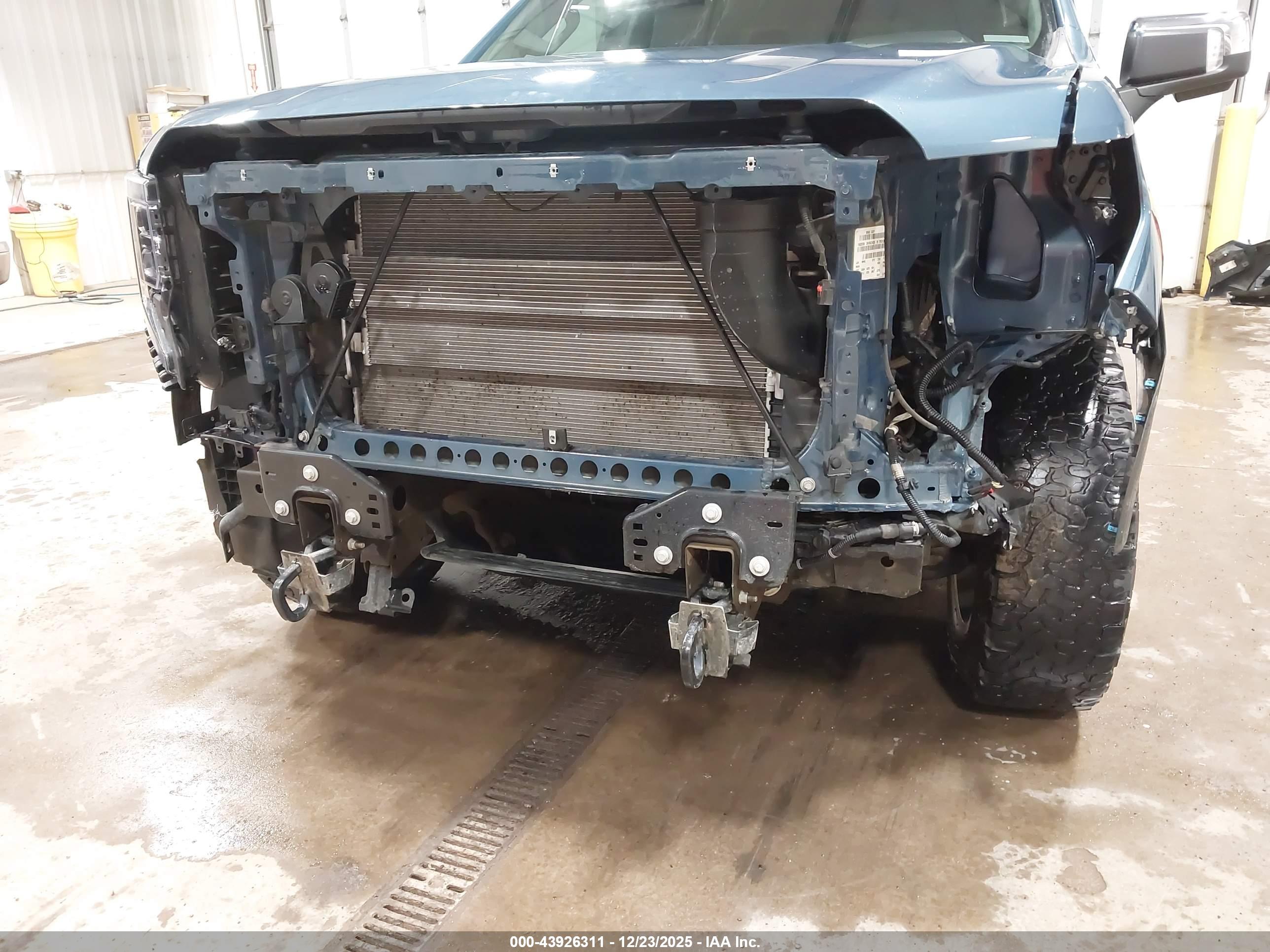 GMC SIERRA image 6