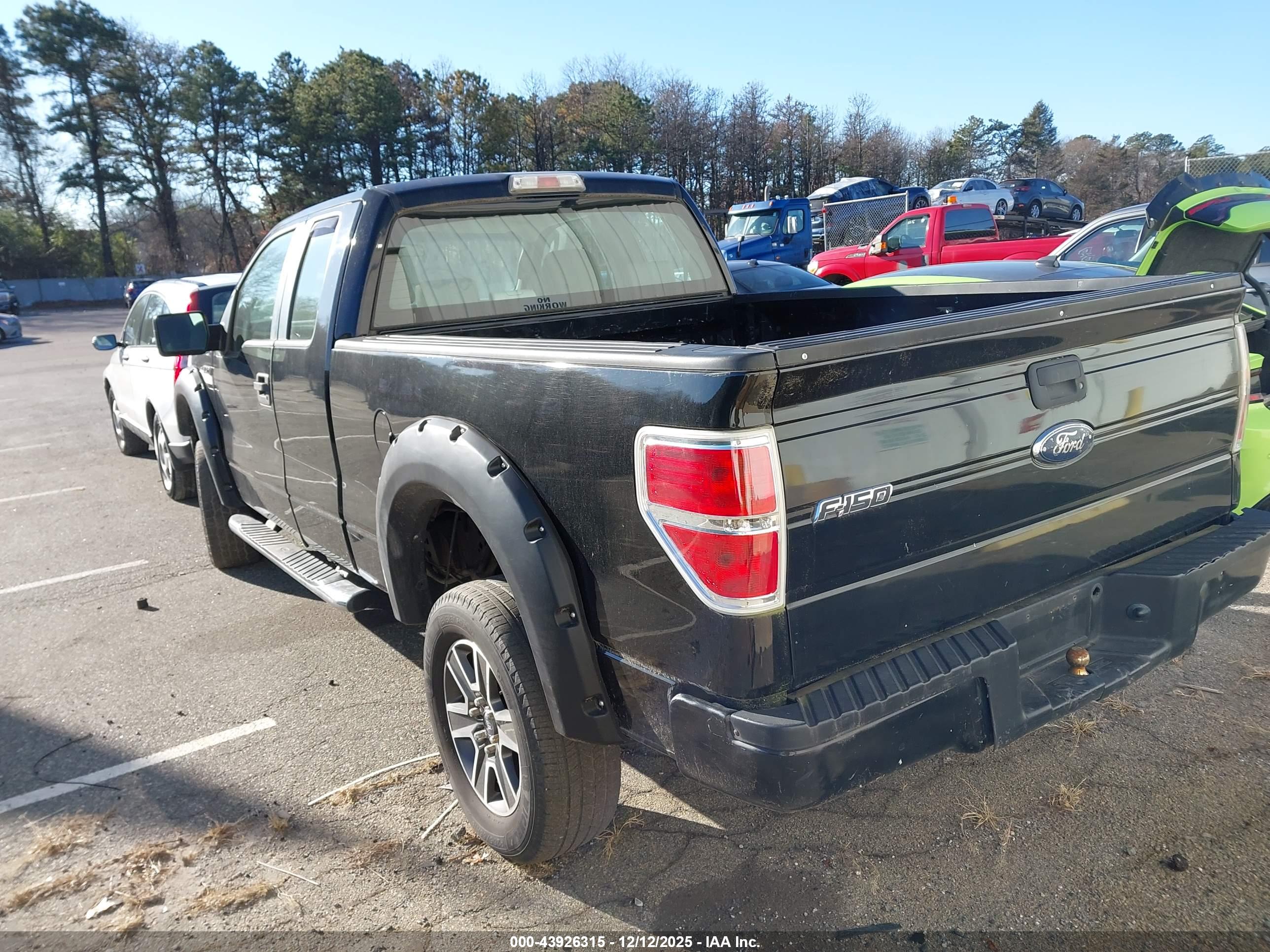 FORD F-150 image 3