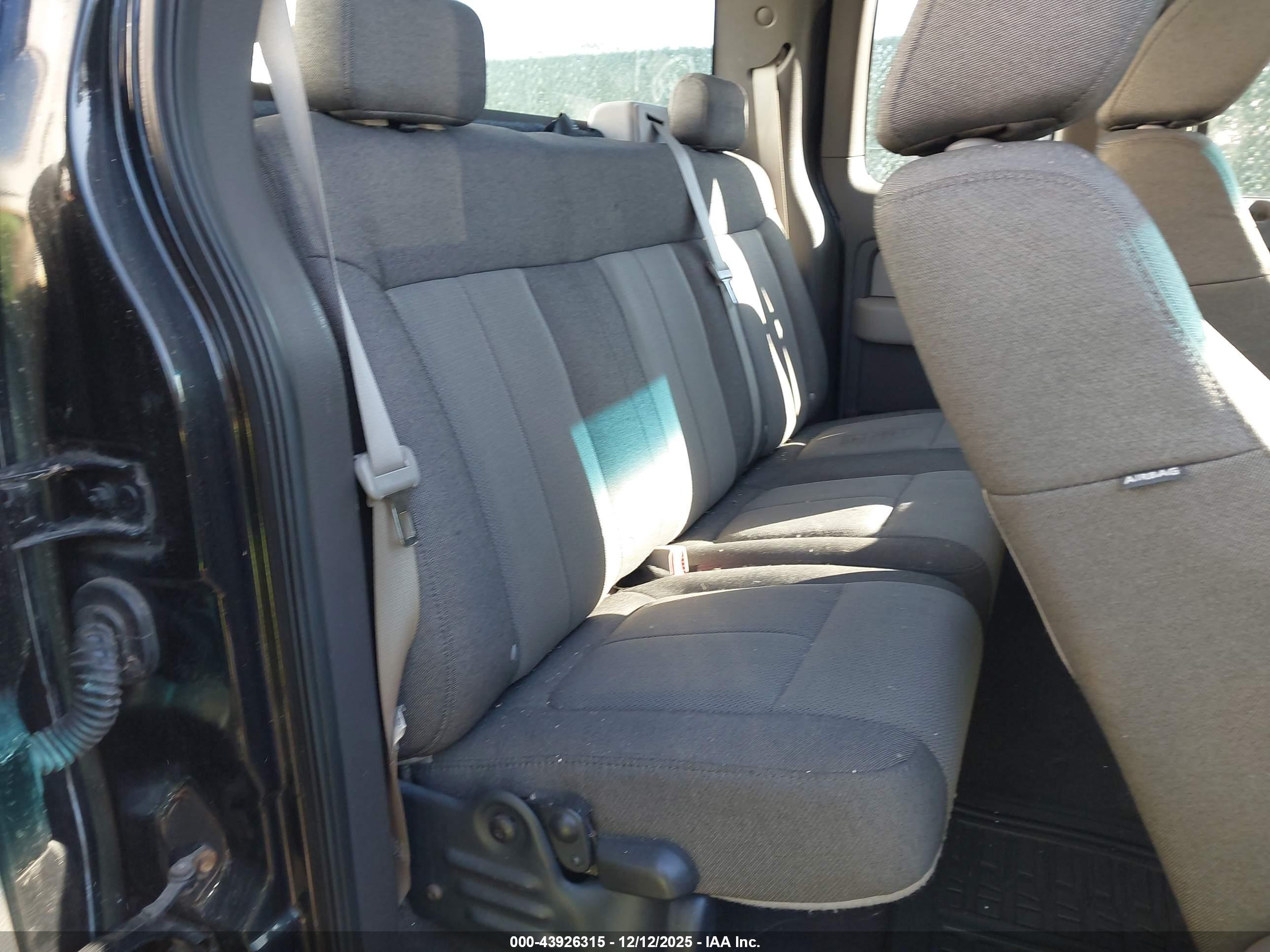 FORD F-150 image 8