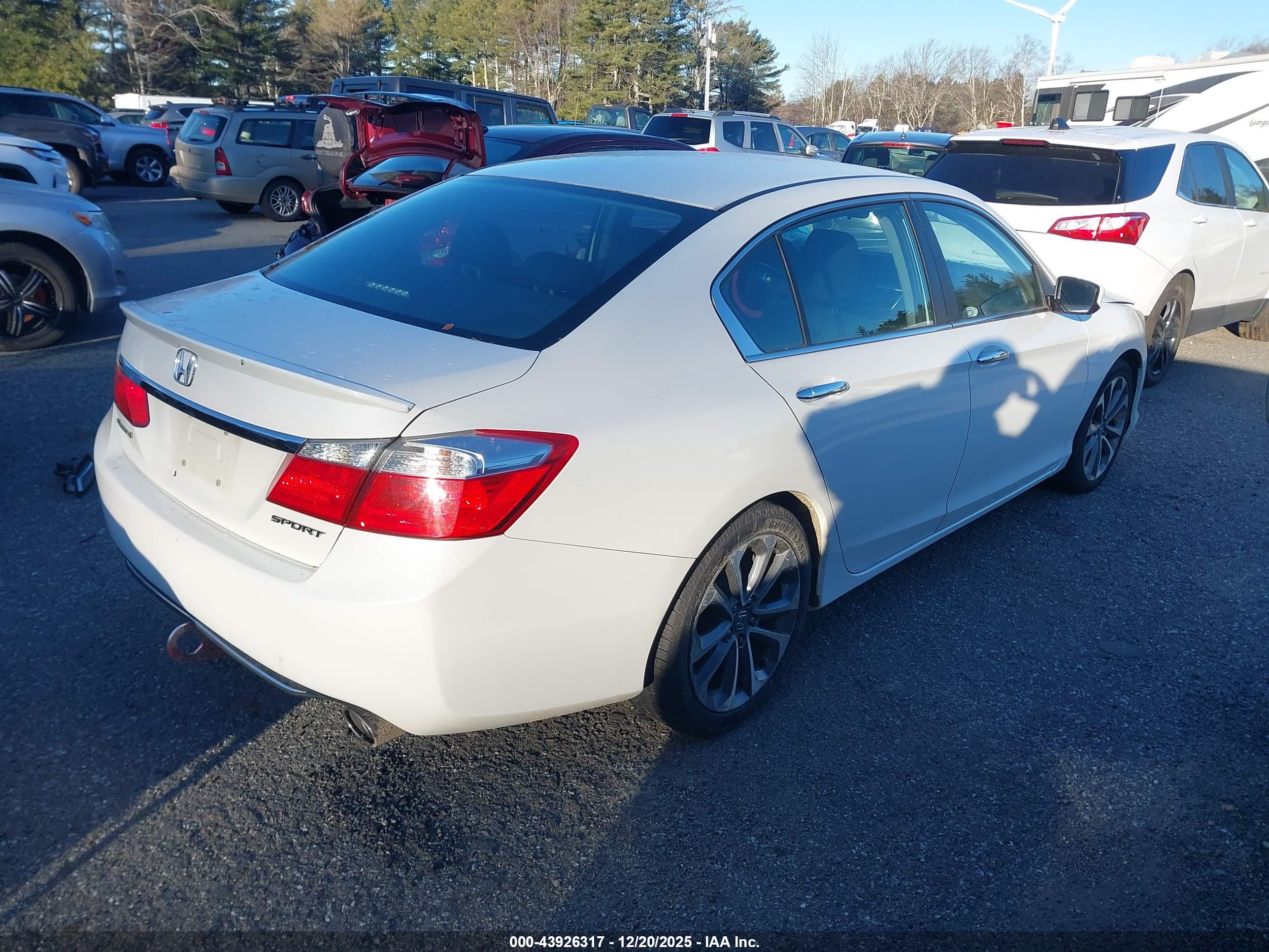 HONDA ACCORD image 4