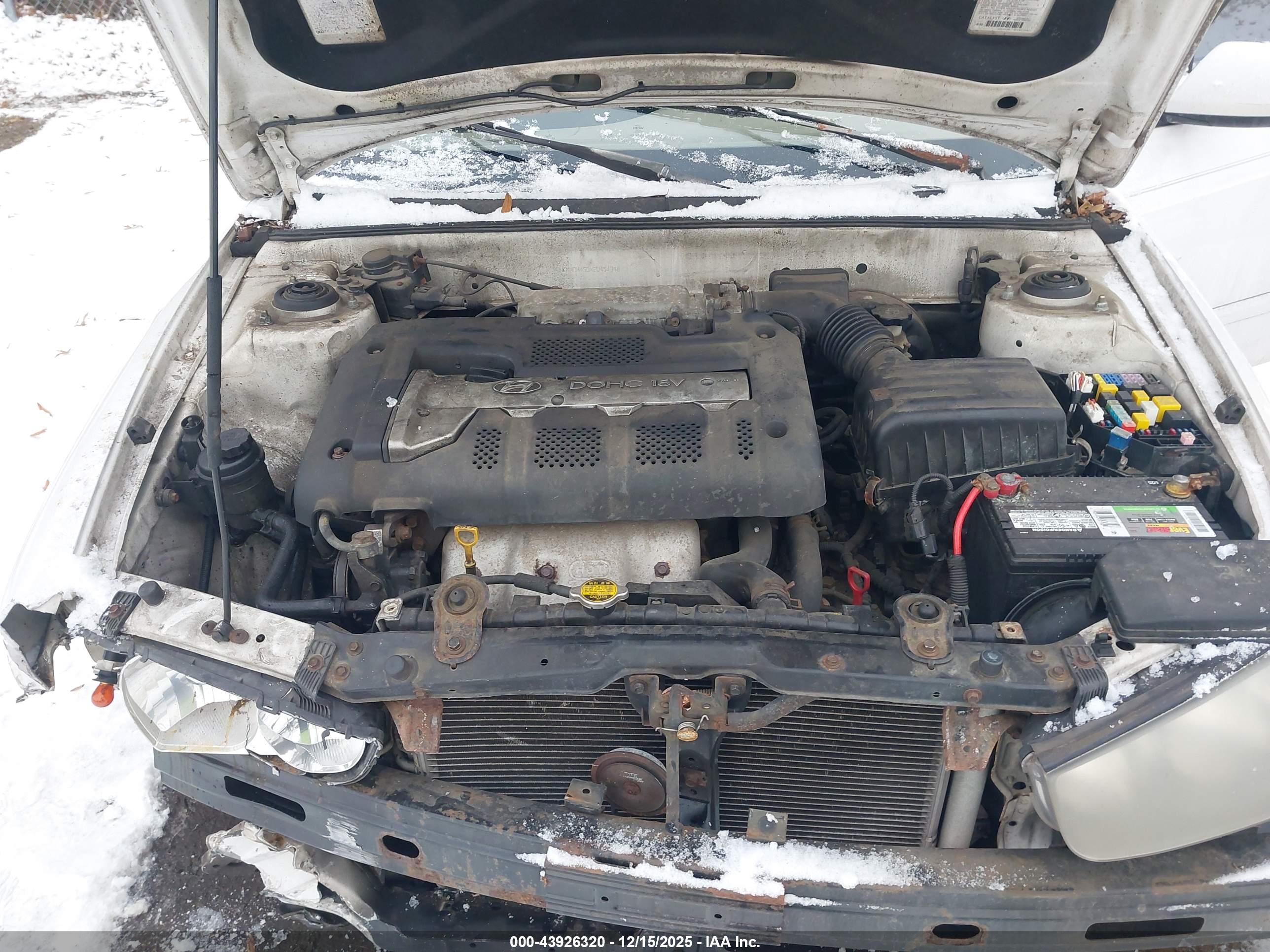 HYUNDAI ELANTRA image 10