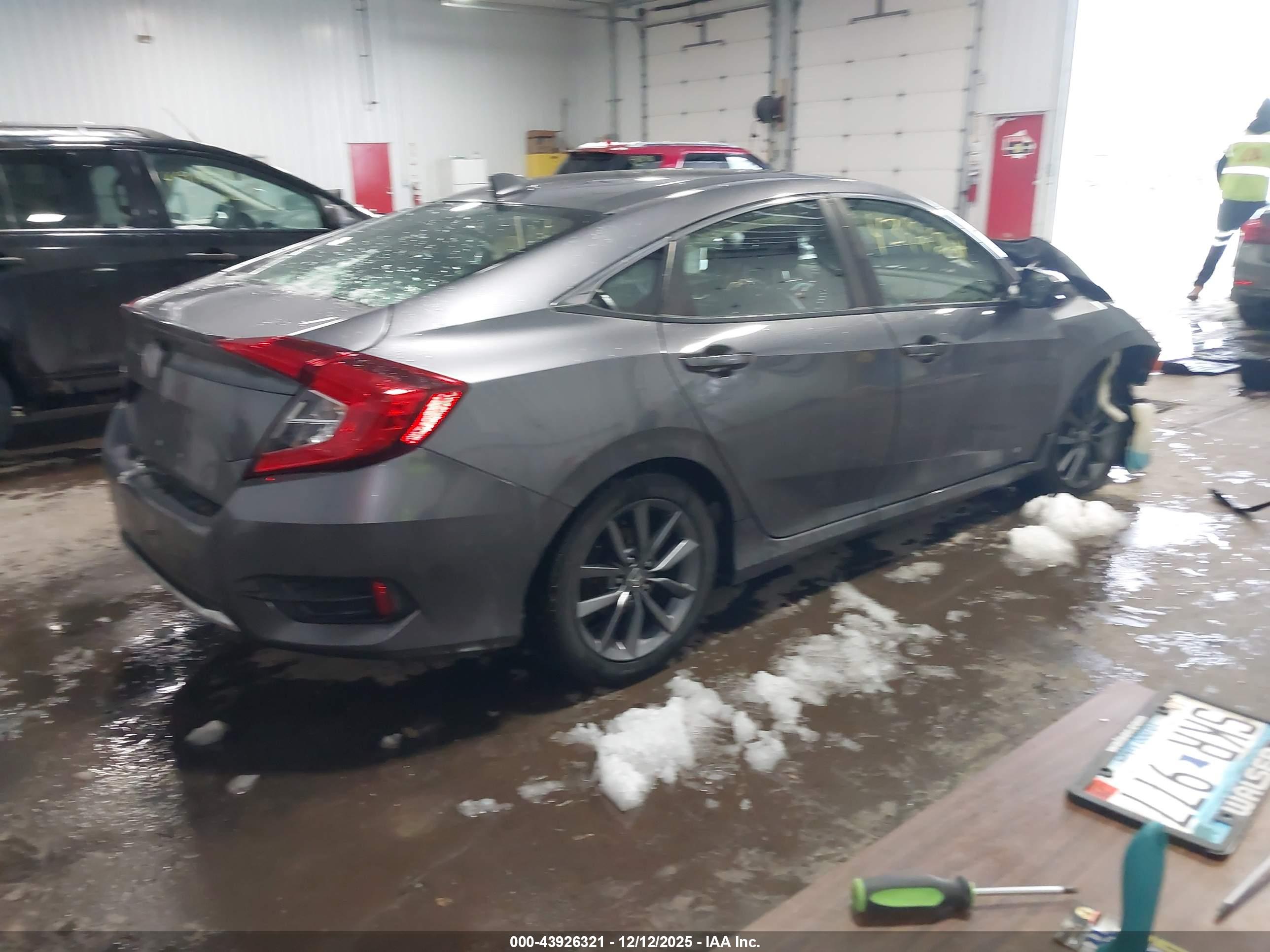 HONDA CIVIC image 4