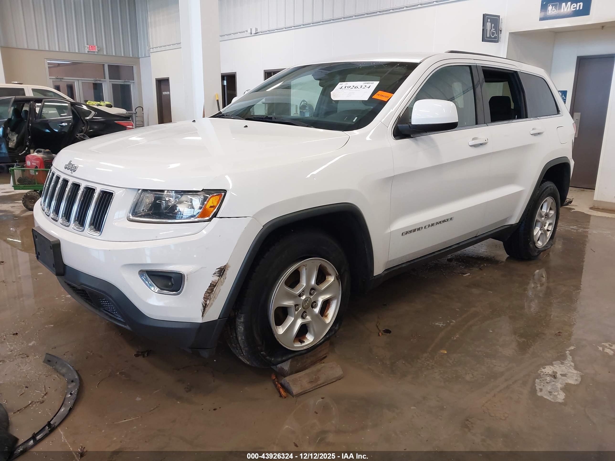 JEEP GRAND image 2