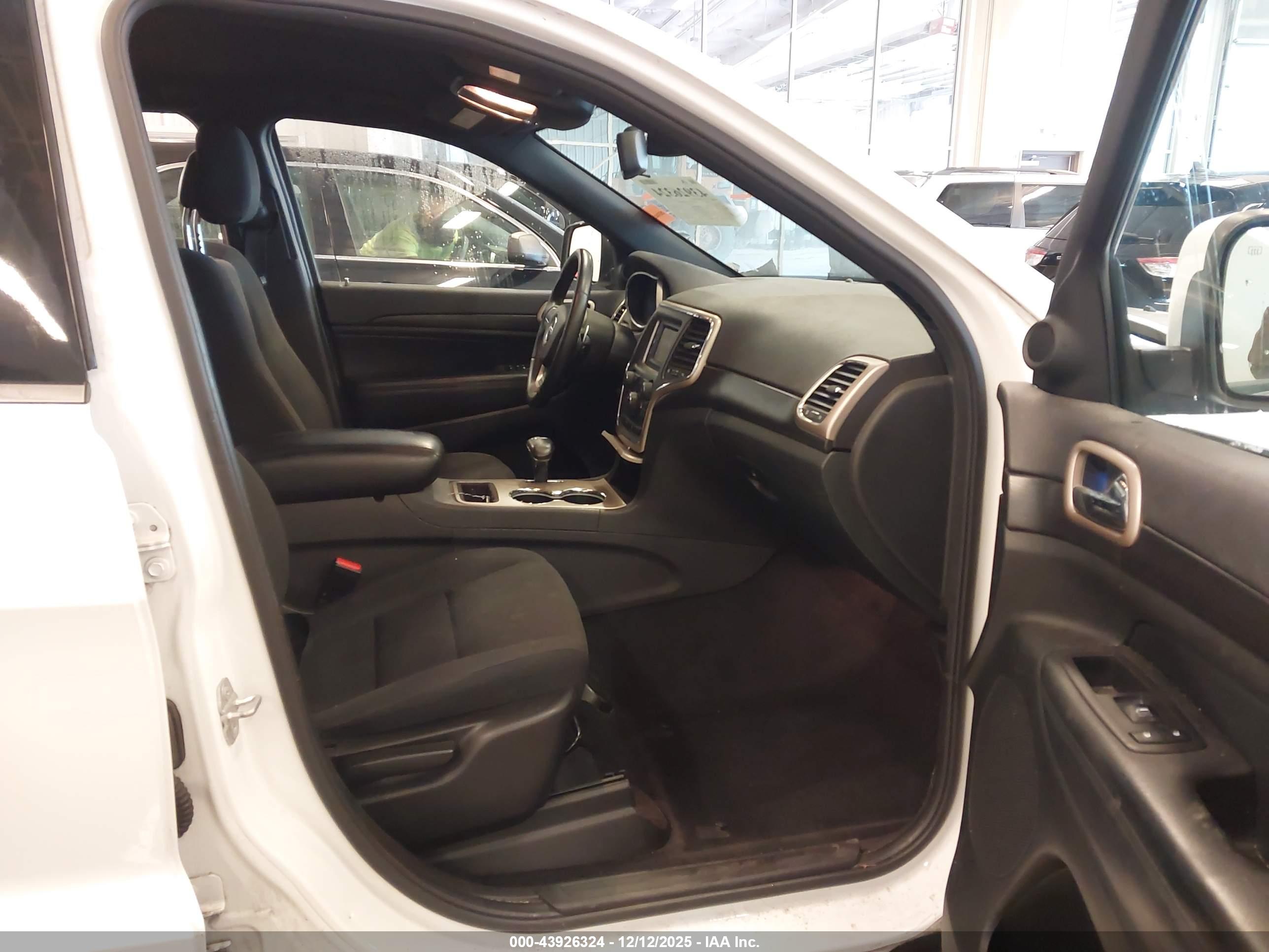 JEEP GRAND image 5