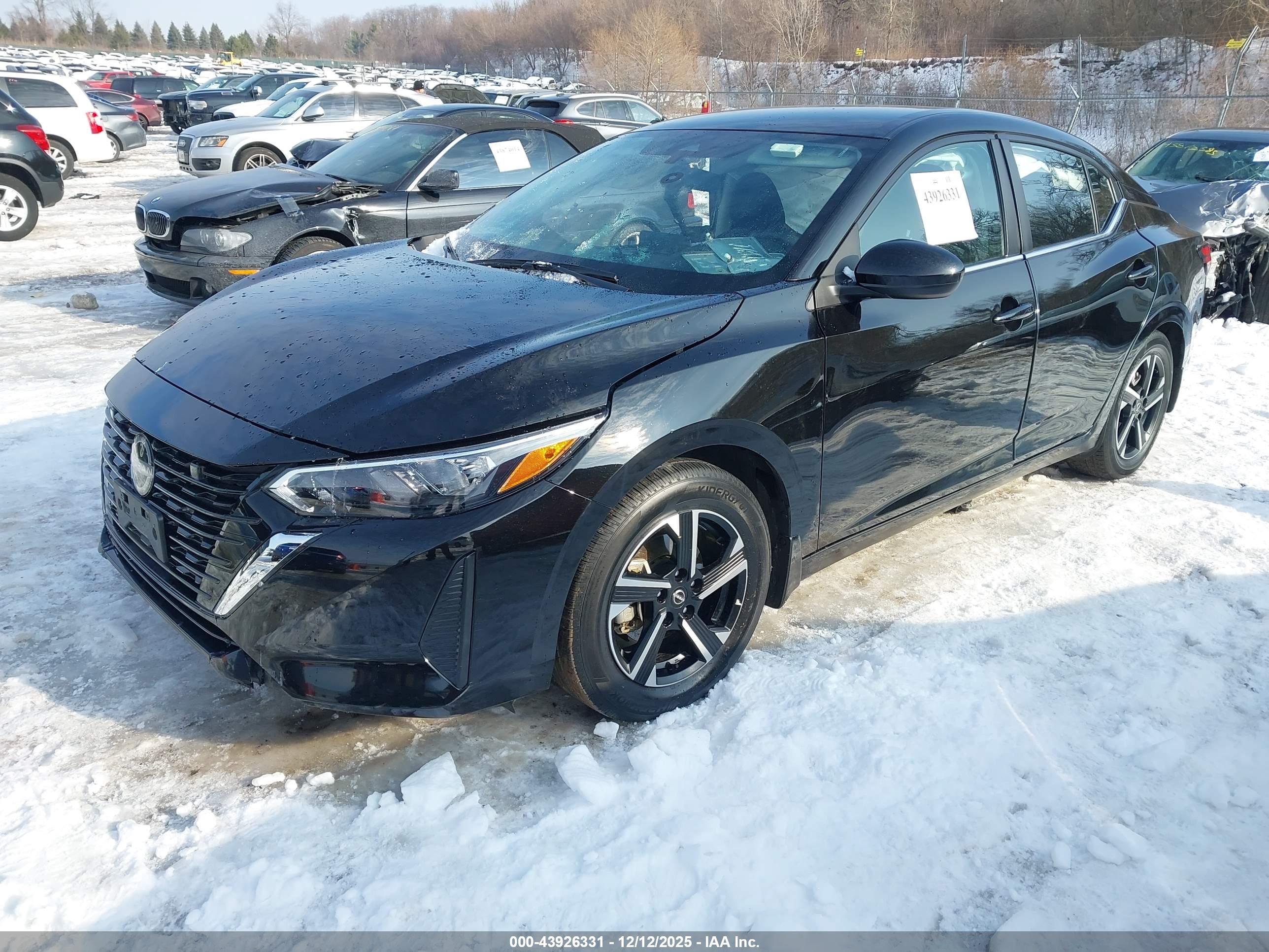NISSAN SENTRA image 2