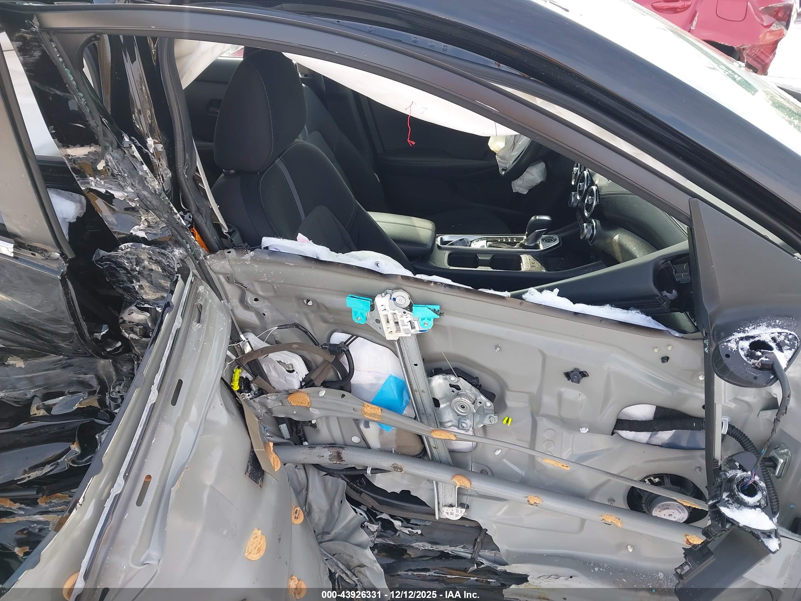 NISSAN SENTRA image 5