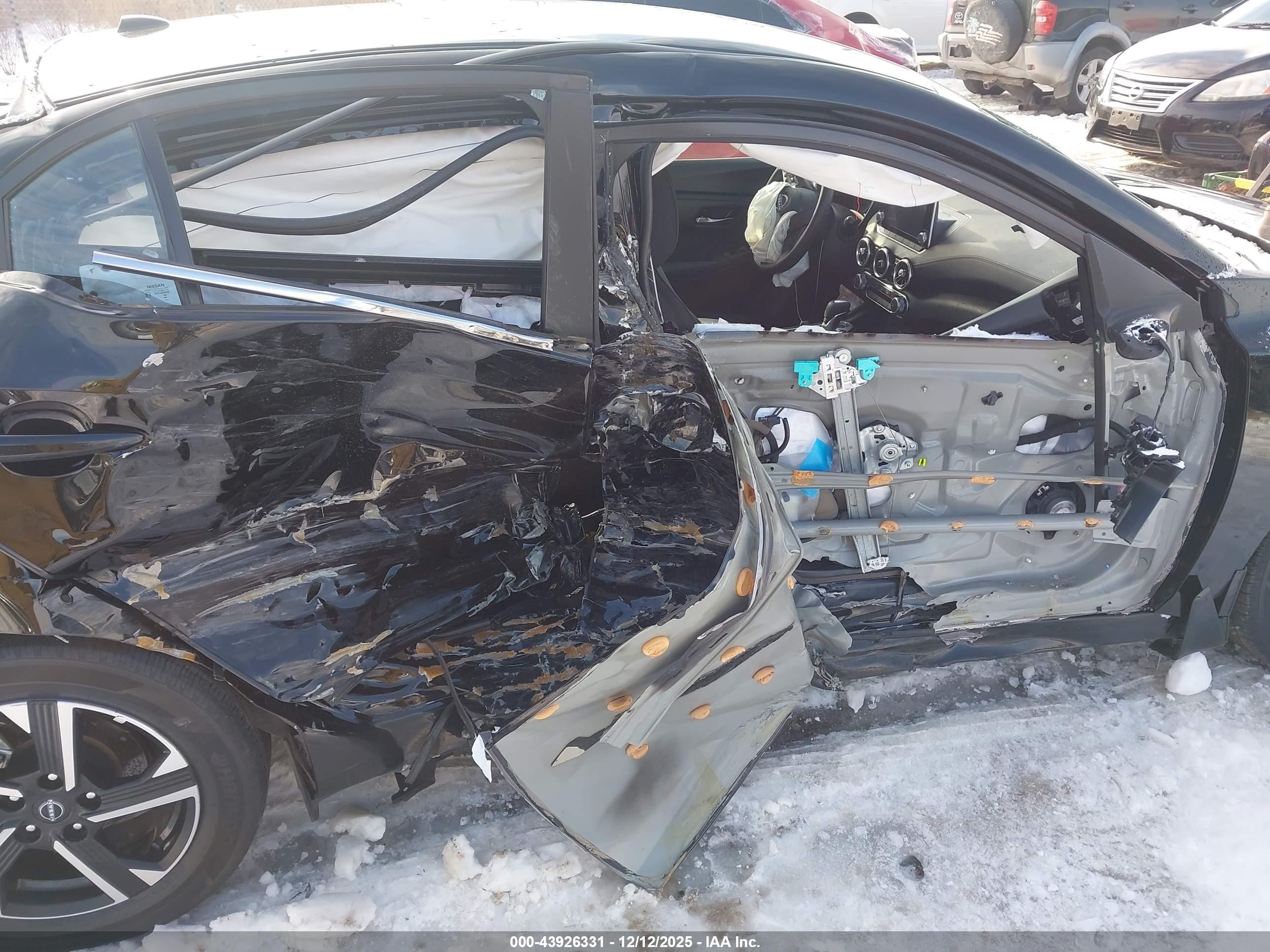 NISSAN SENTRA image 6