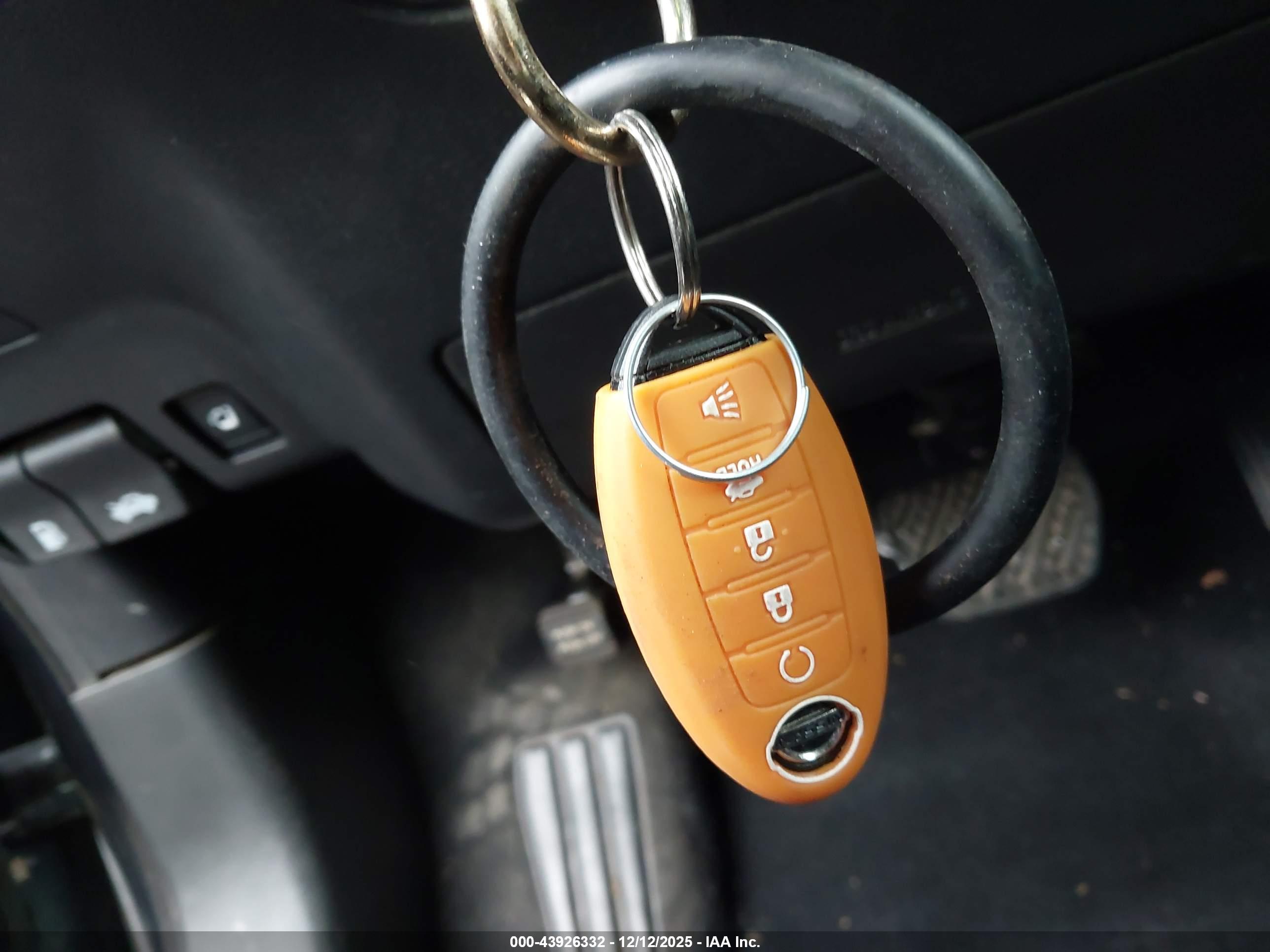NISSAN MURANO image 11