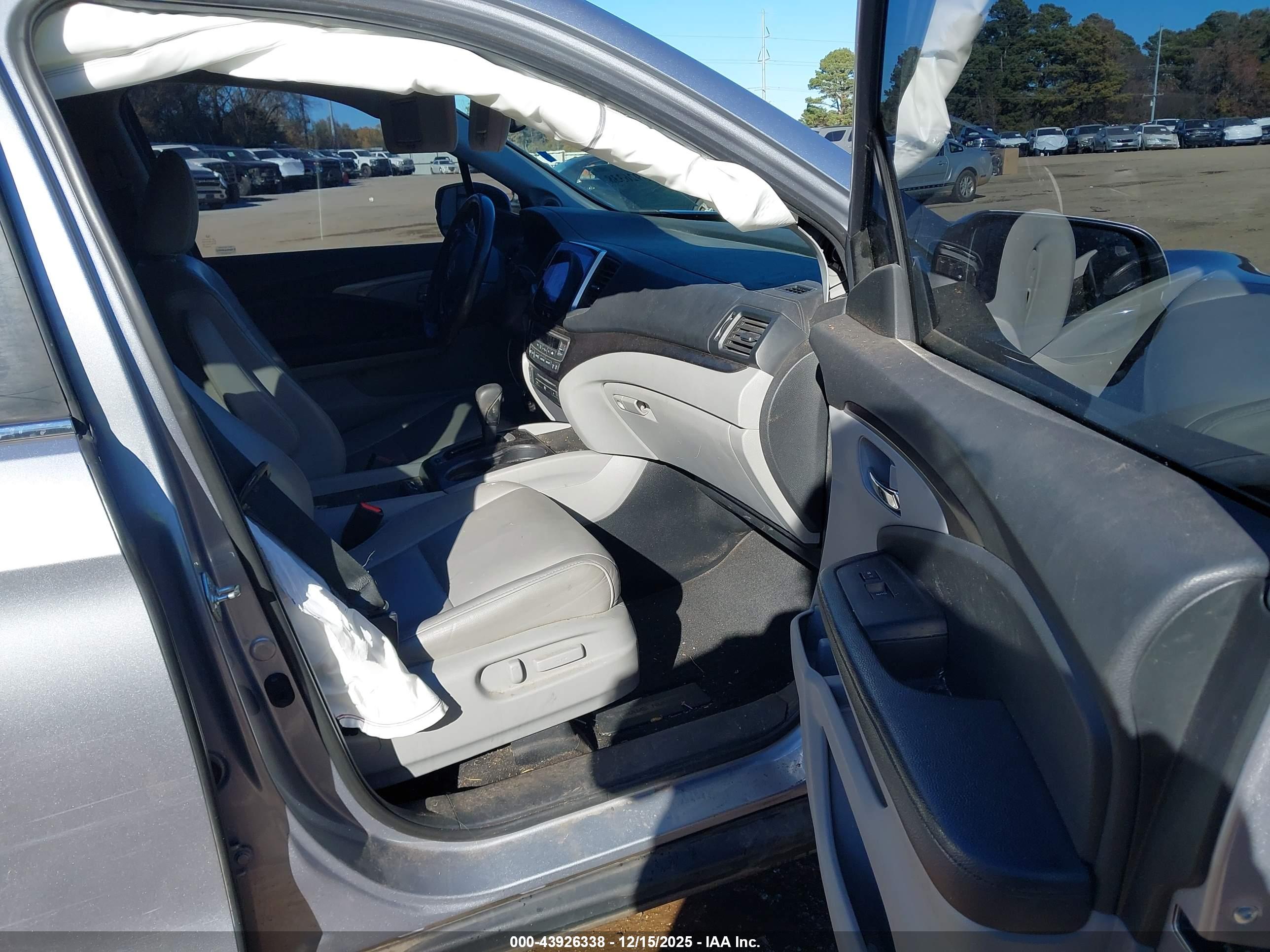 HONDA PILOT image 5
