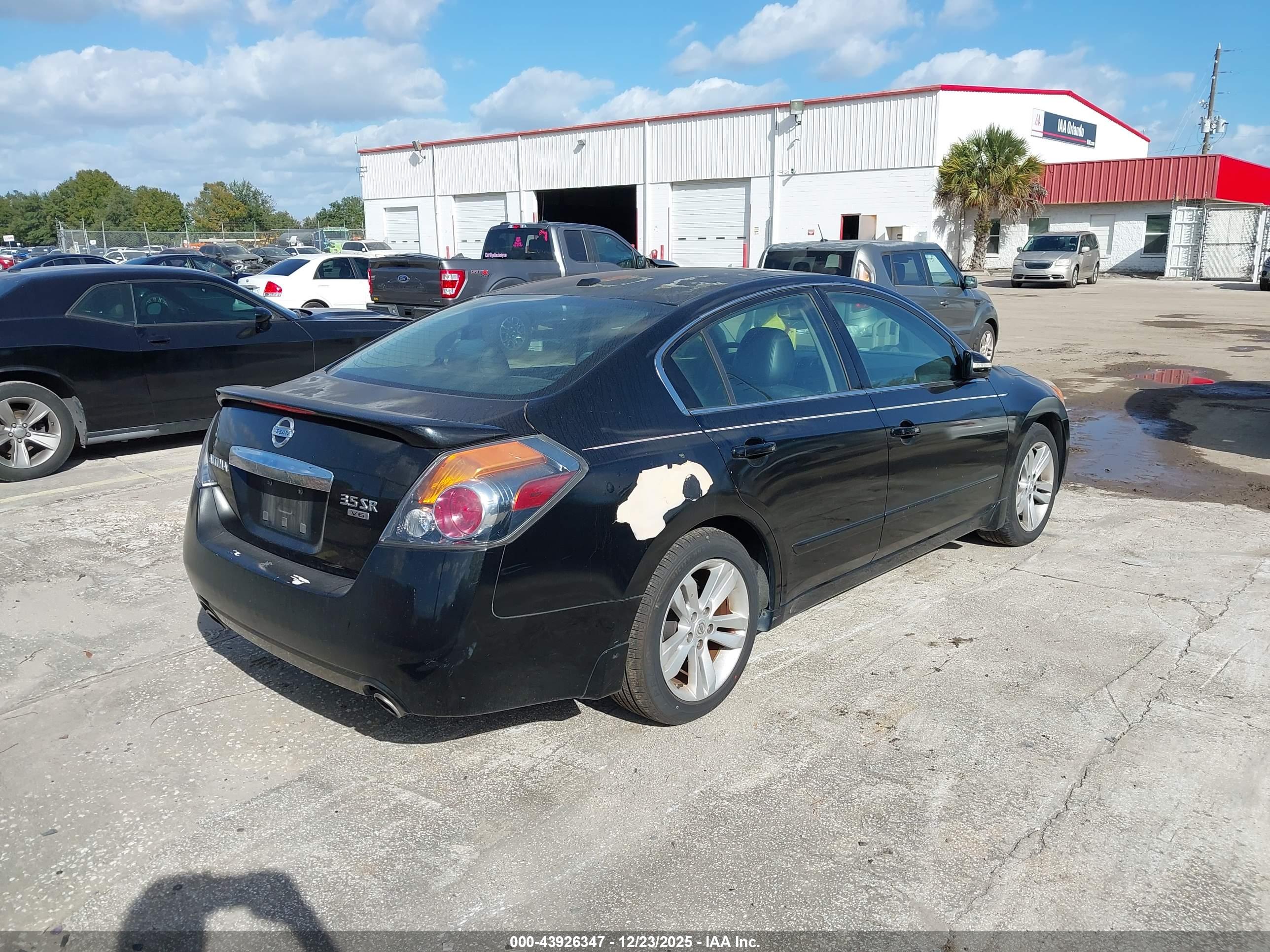 NISSAN ALTIMA image 4
