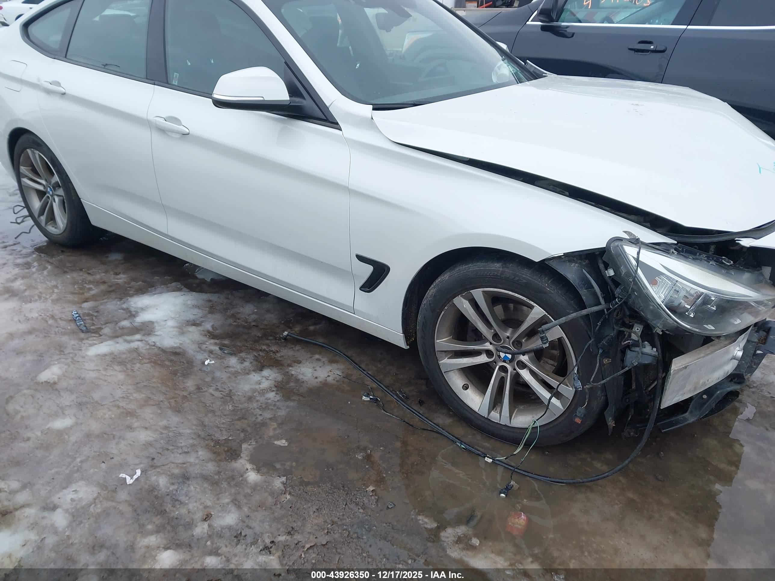 BMW 328I image 6