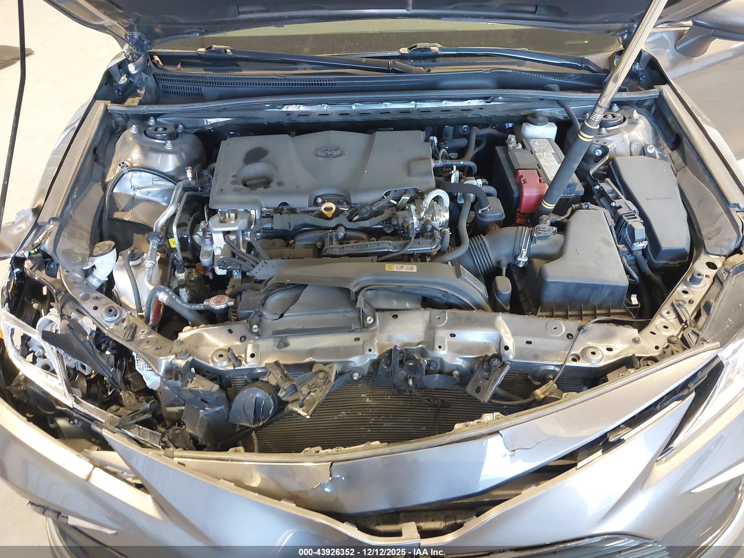 TOYOTA CAMRY image 10