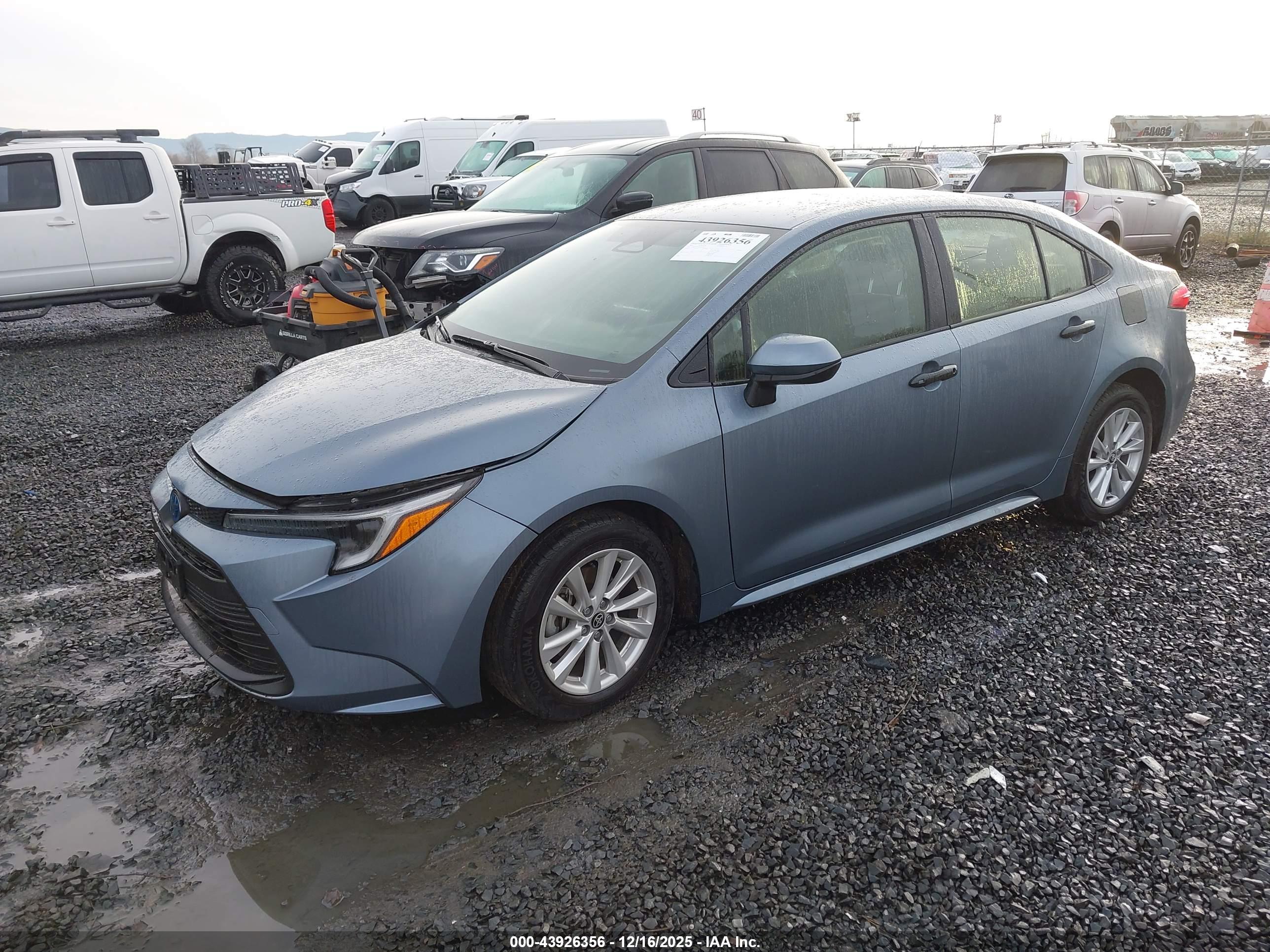 TOYOTA COROLLA image 2
