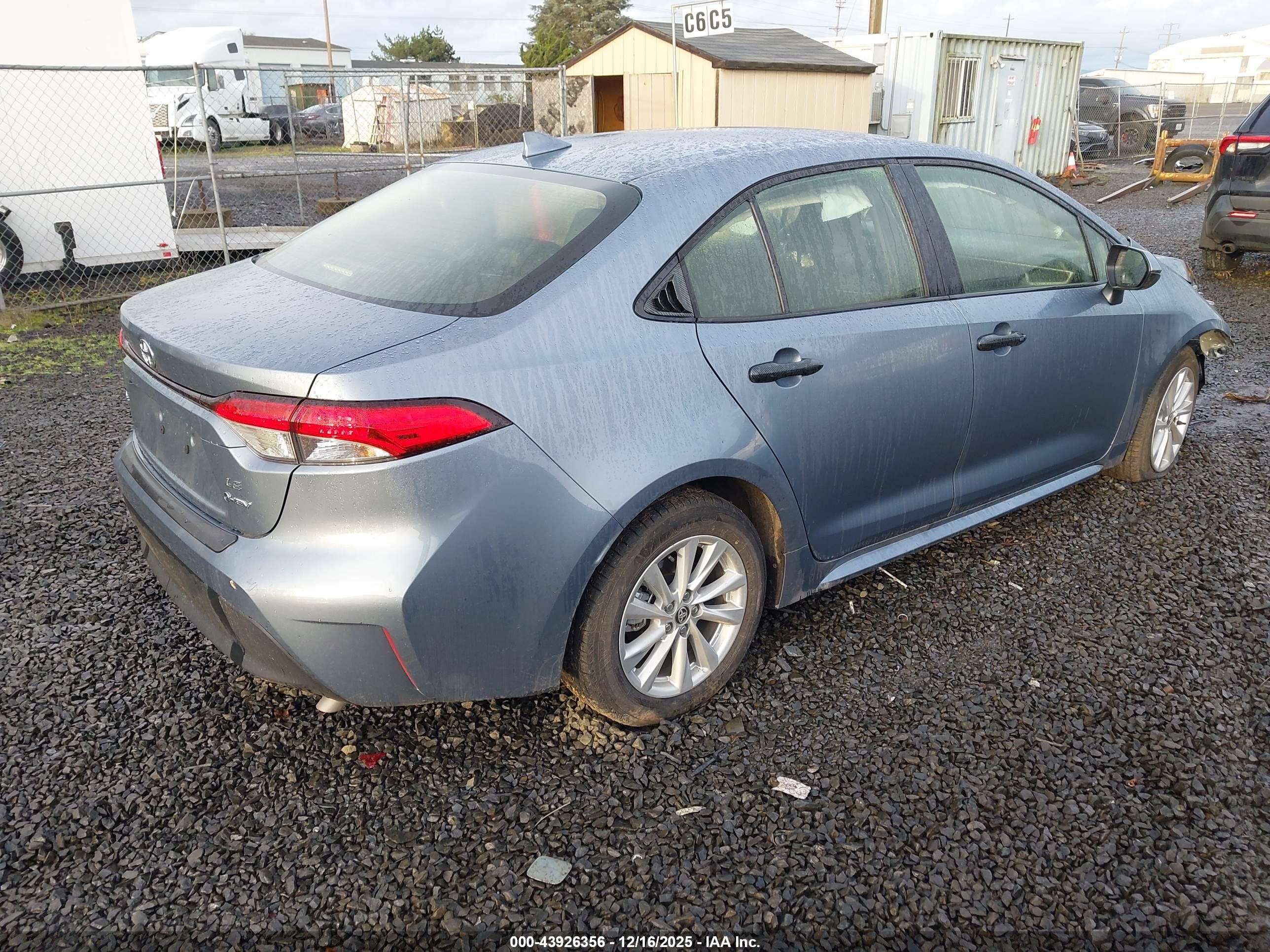 TOYOTA COROLLA image 4