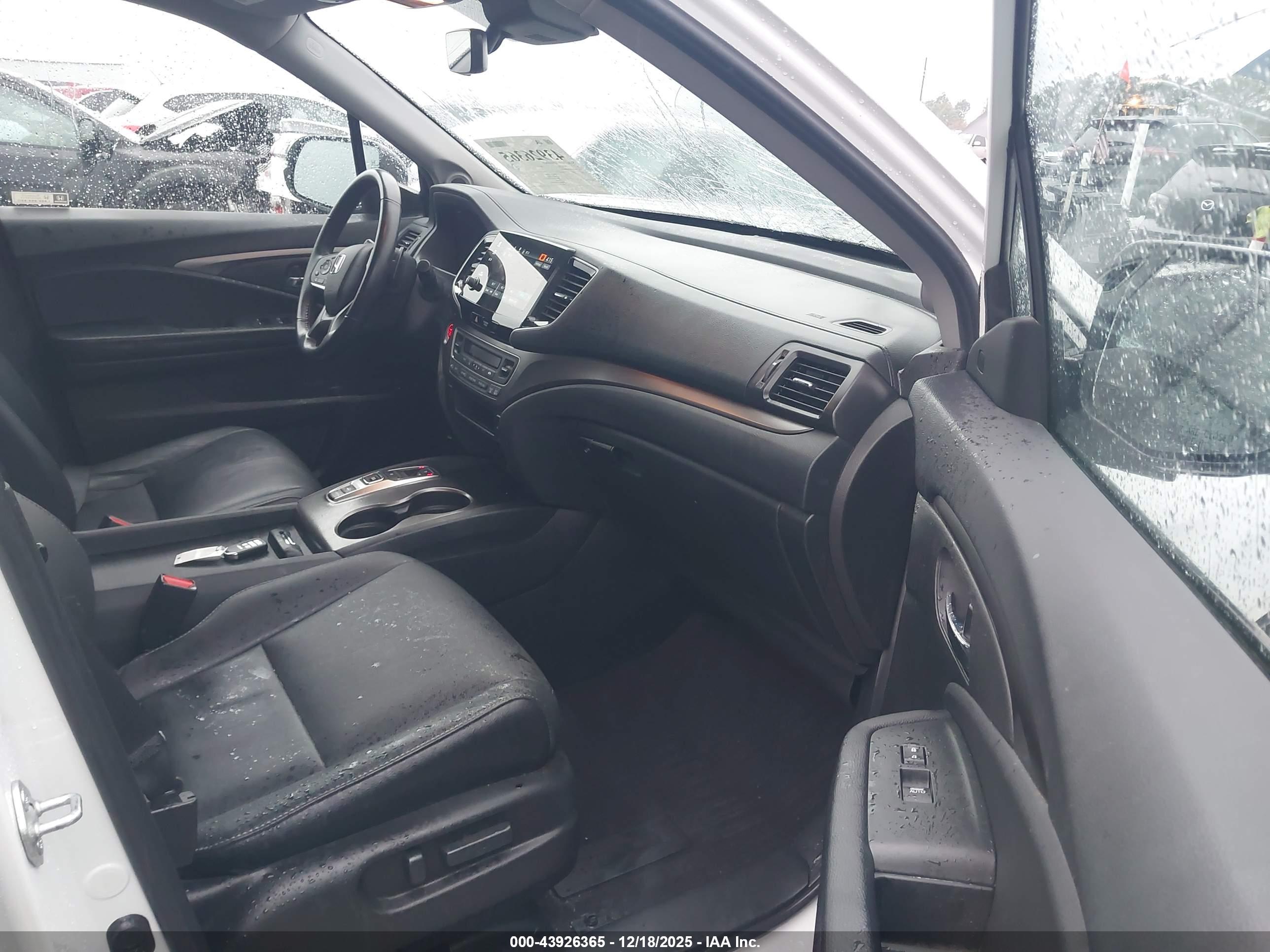 HONDA PILOT image 5