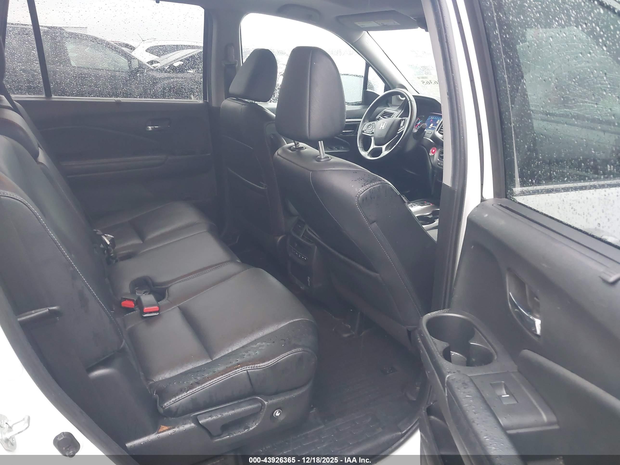 HONDA PILOT image 8