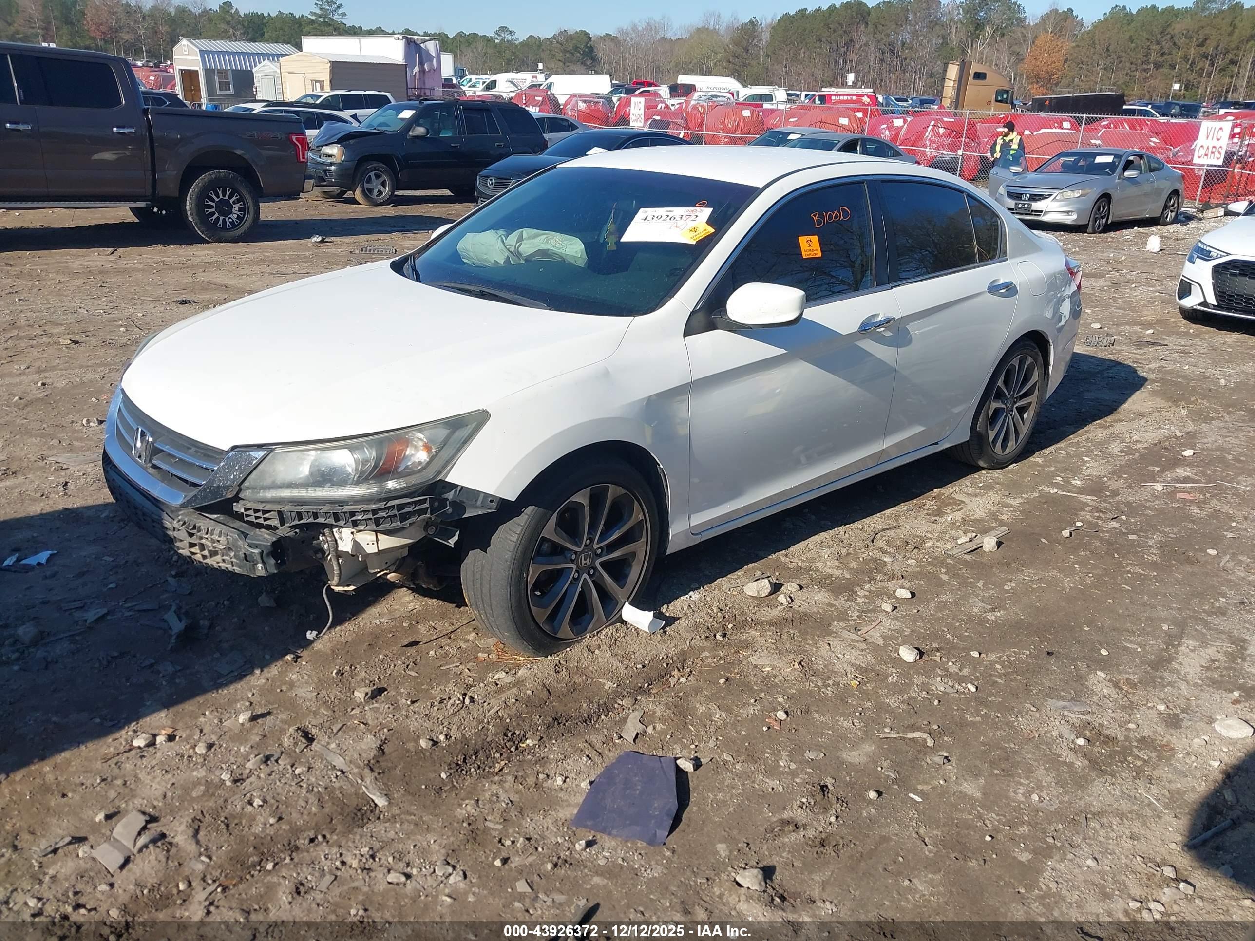 HONDA ACCORD image 2