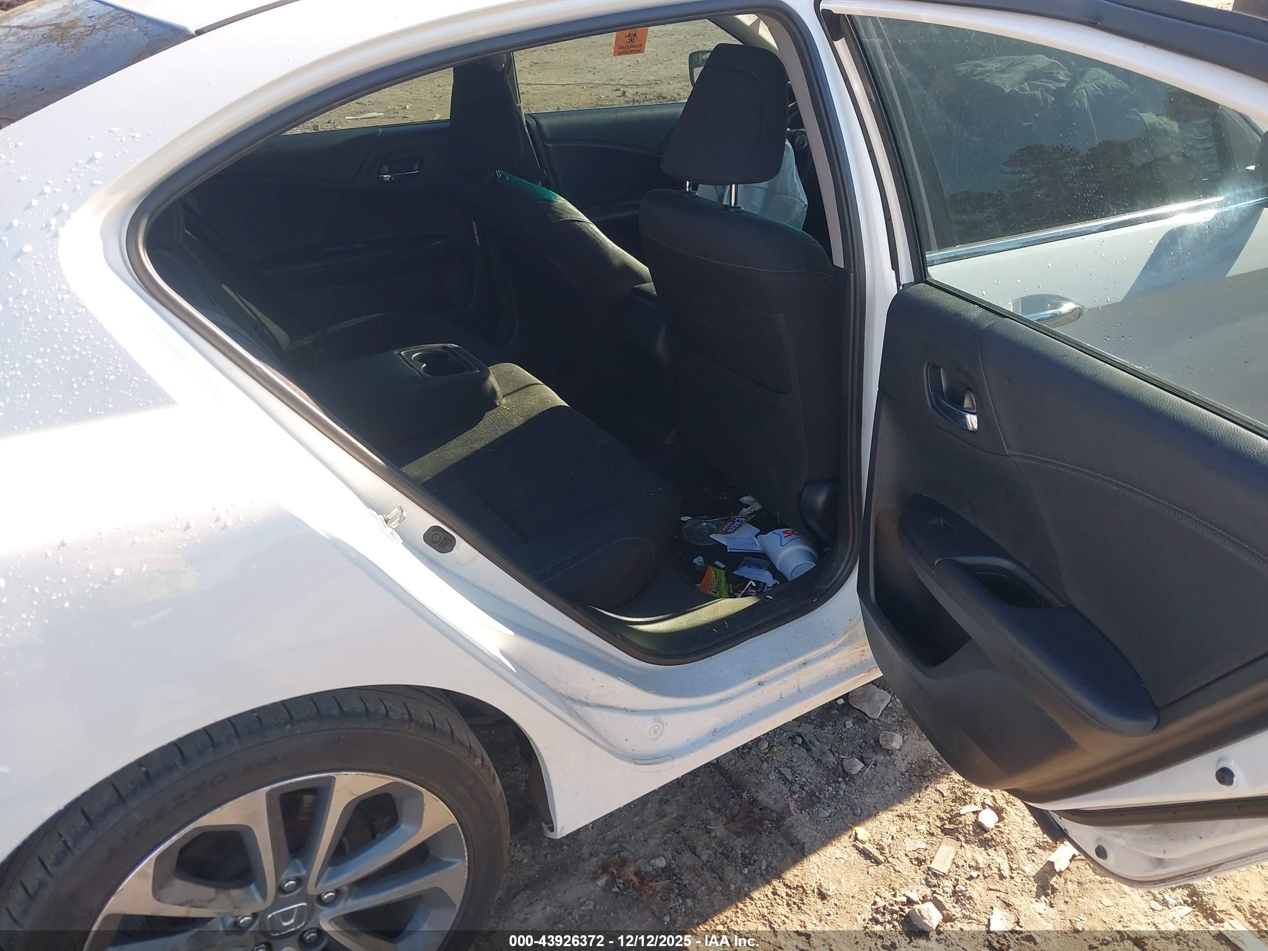 HONDA ACCORD image 8