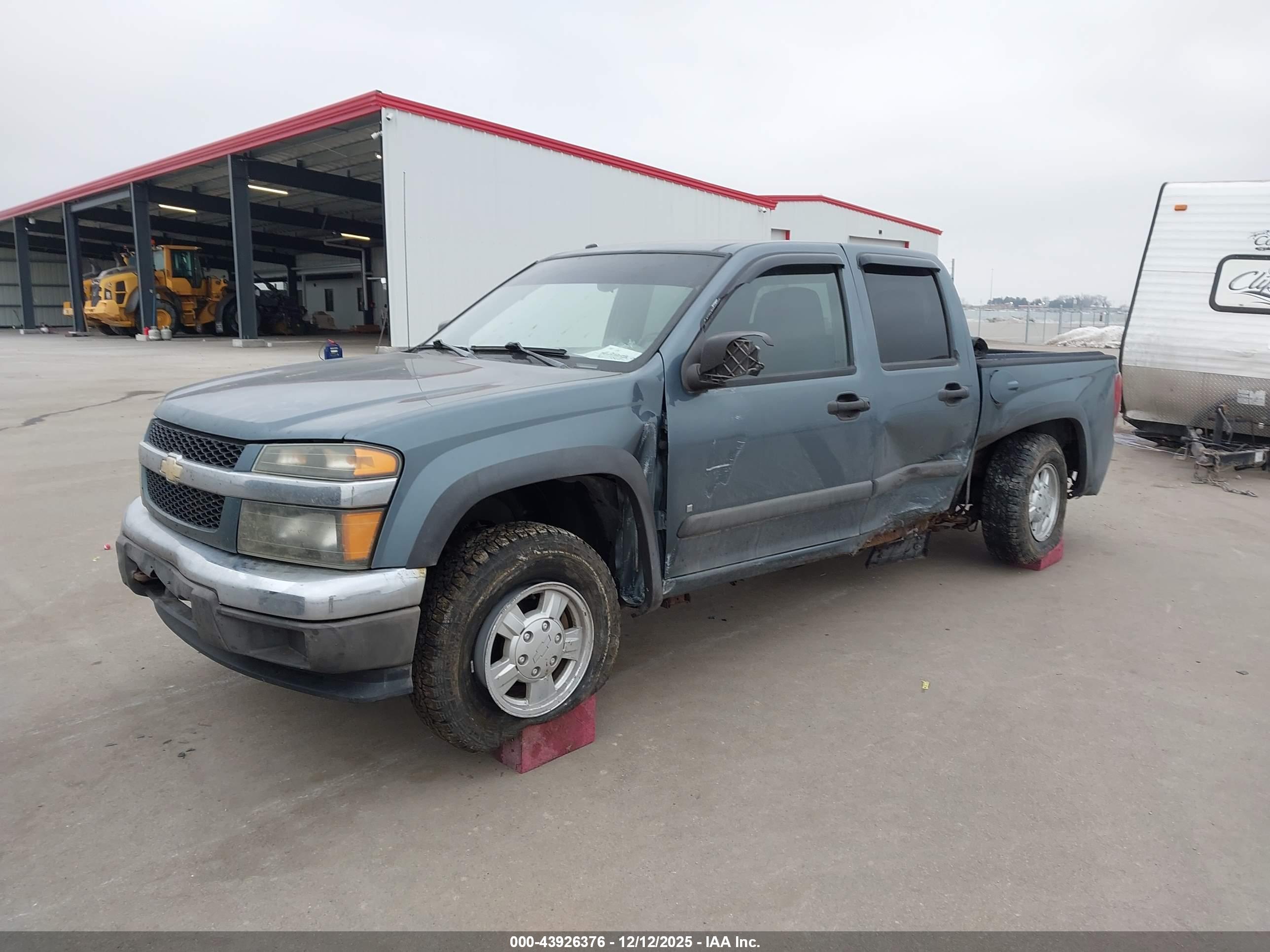 CHEVROLET COLORADO image 2