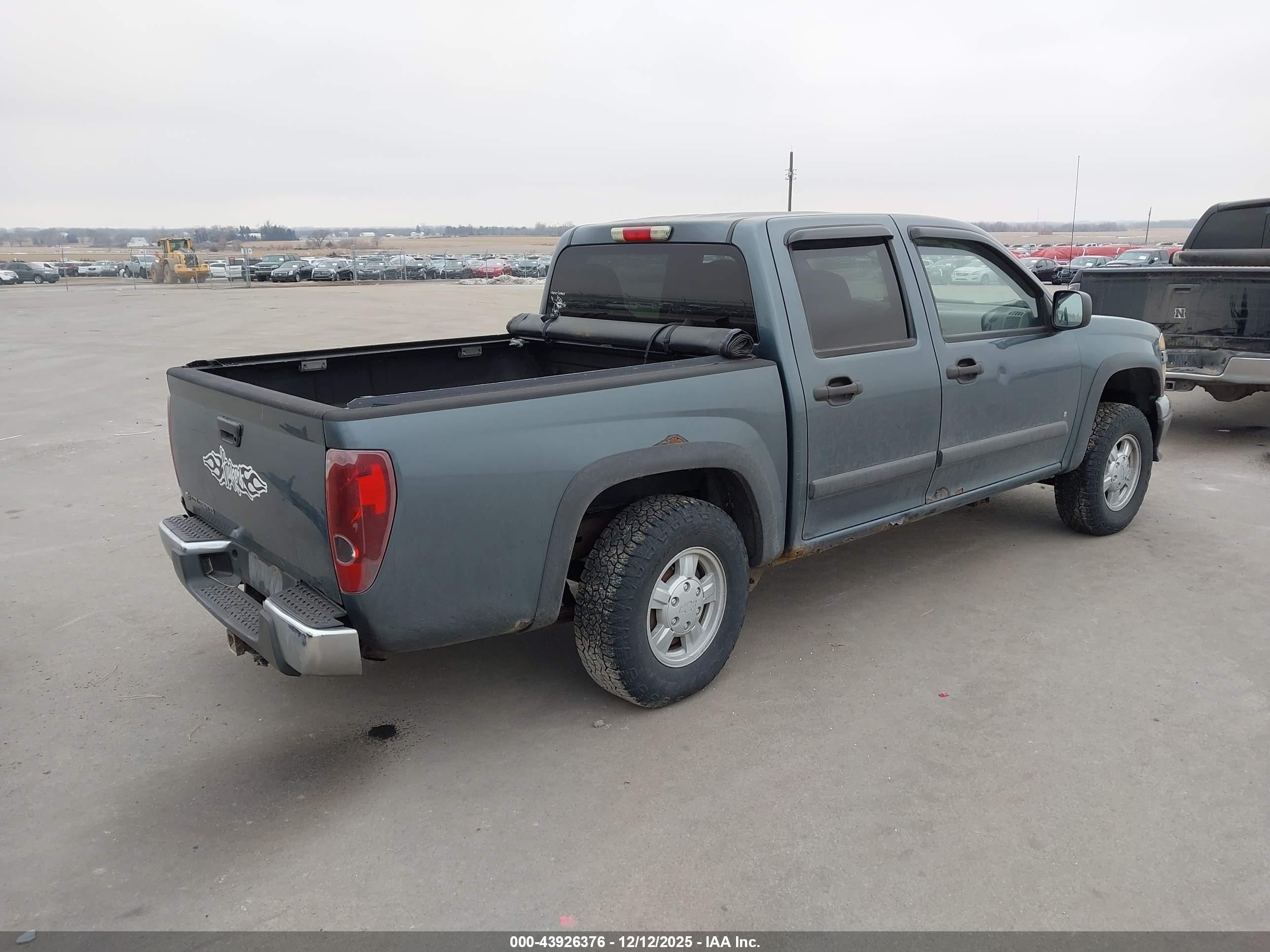 CHEVROLET COLORADO image 4