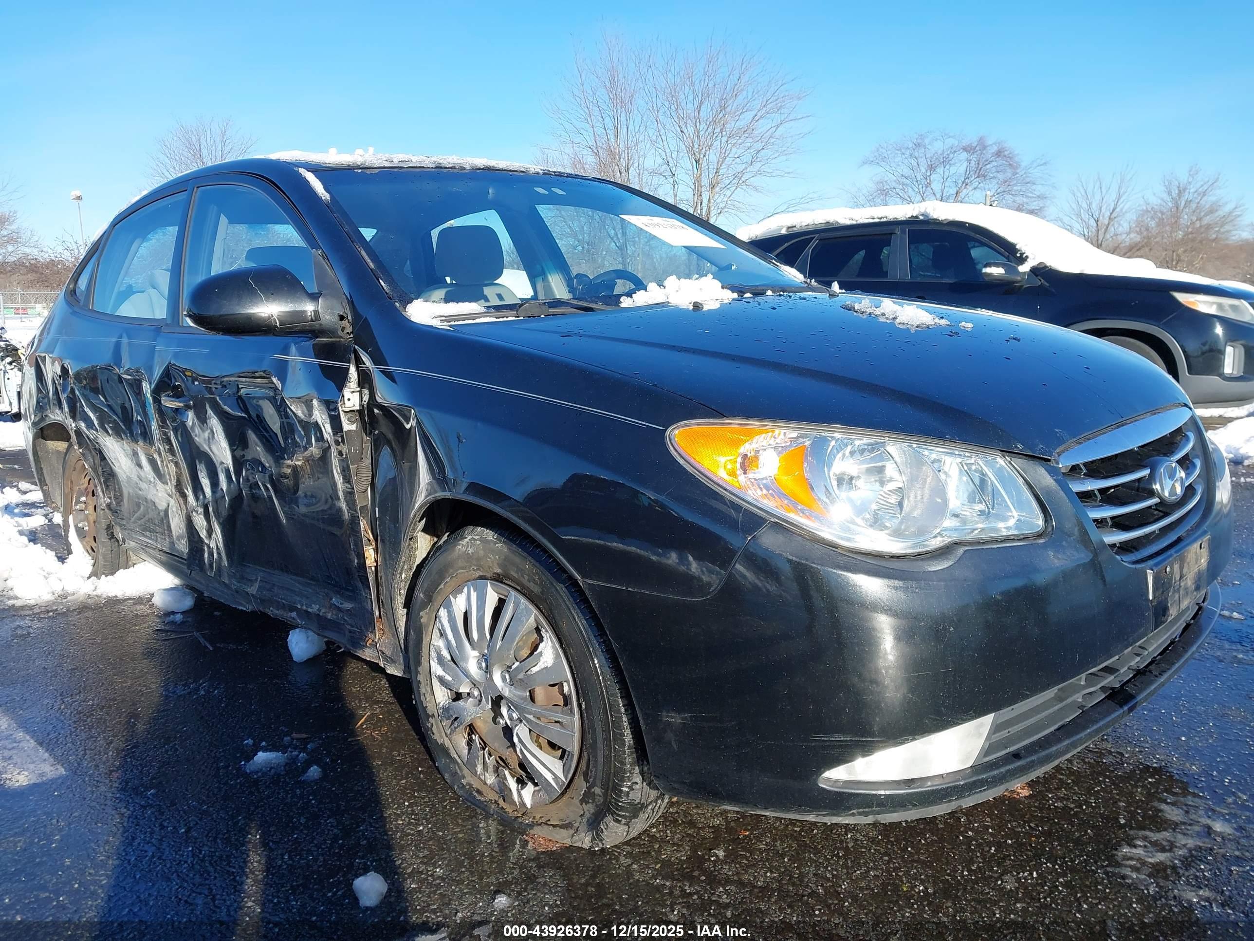 HYUNDAI ELANTRA image 6