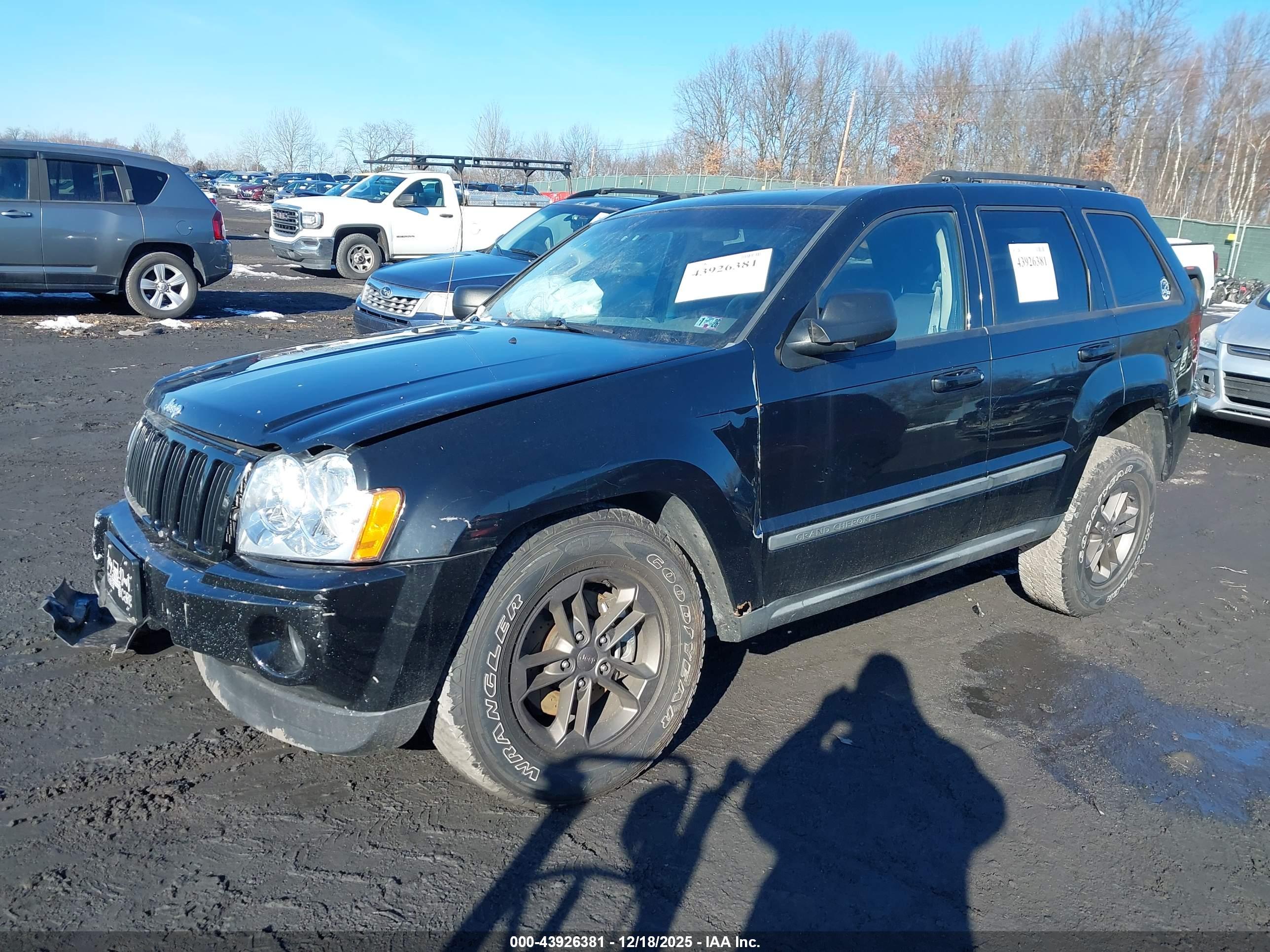 JEEP GRAND image 2