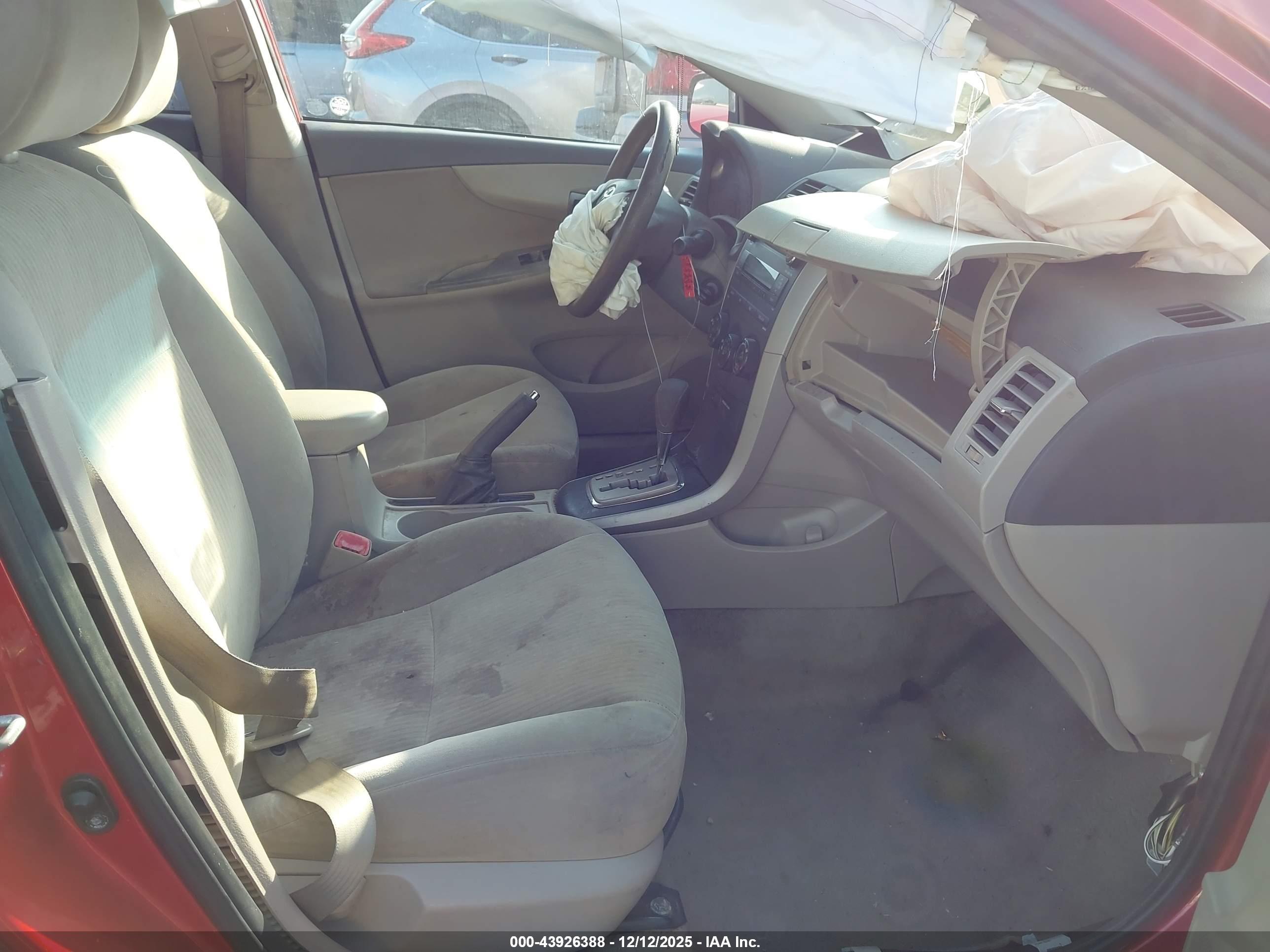 TOYOTA COROLLA image 5