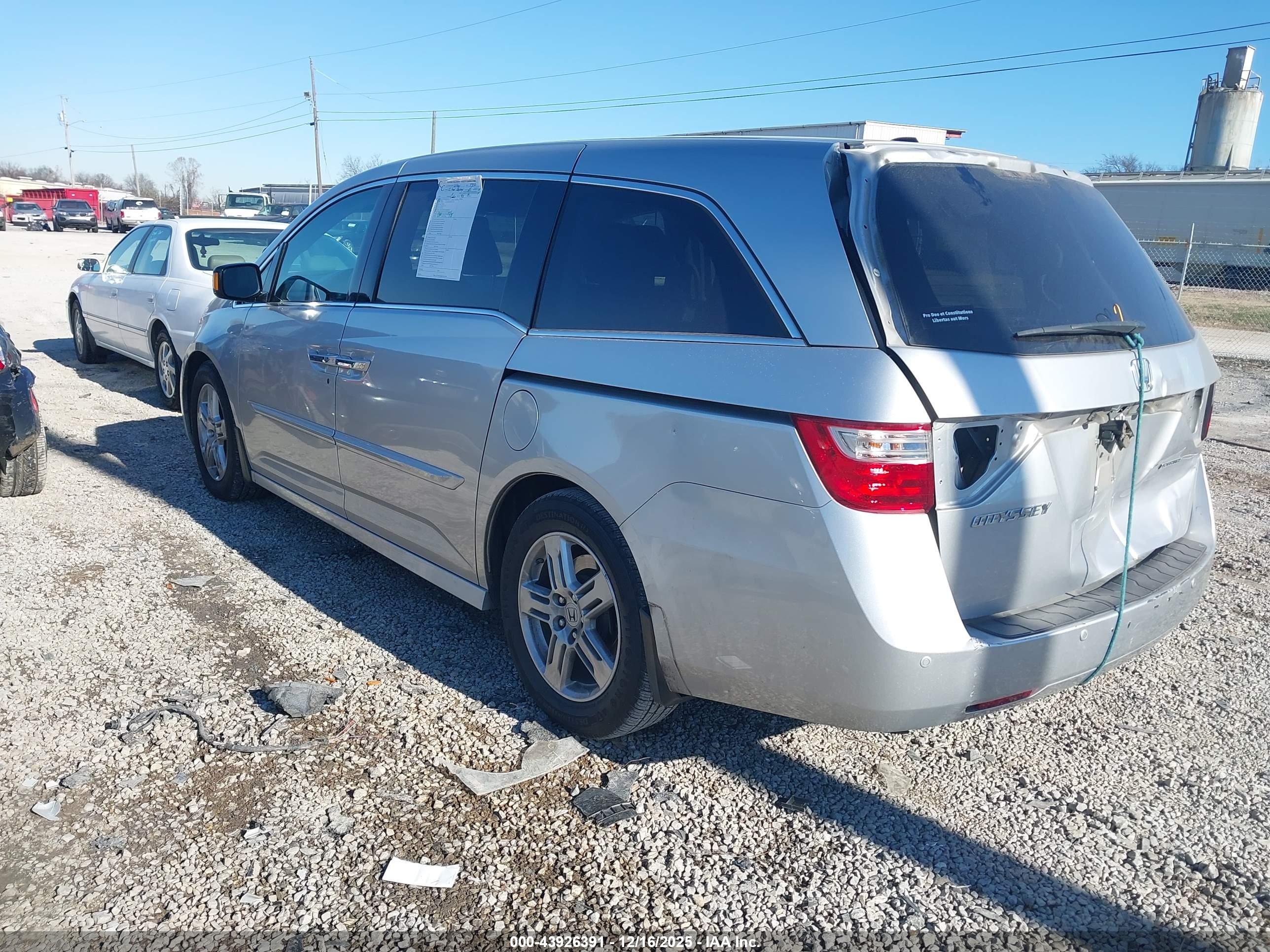 HONDA ODYSSEY image 3
