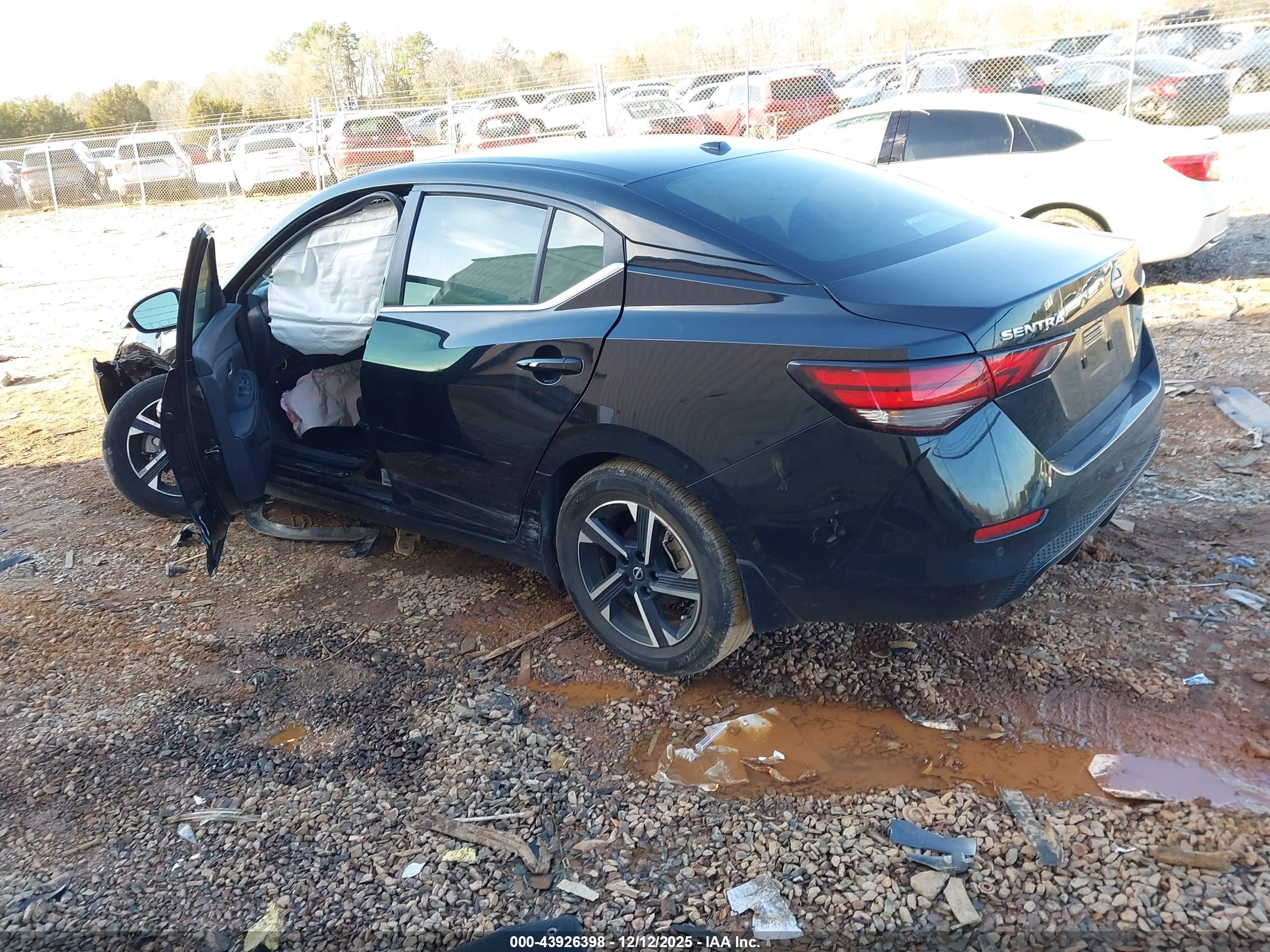 NISSAN SENTRA image 3