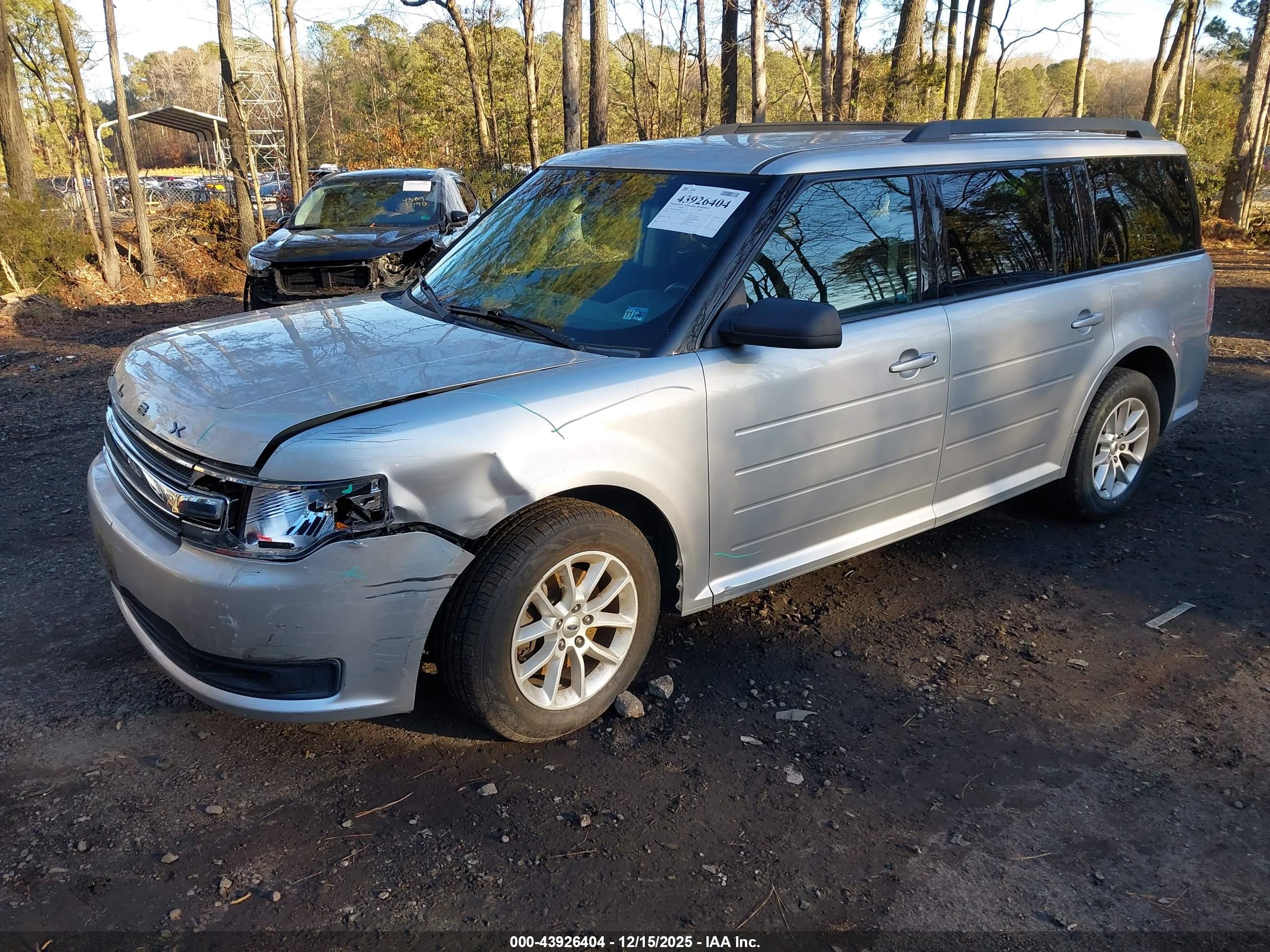 FORD FLEX image 2