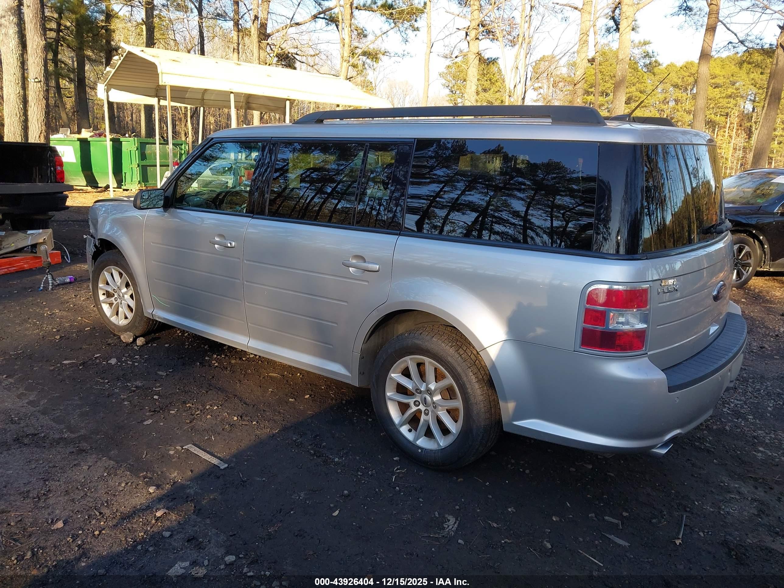 FORD FLEX image 3