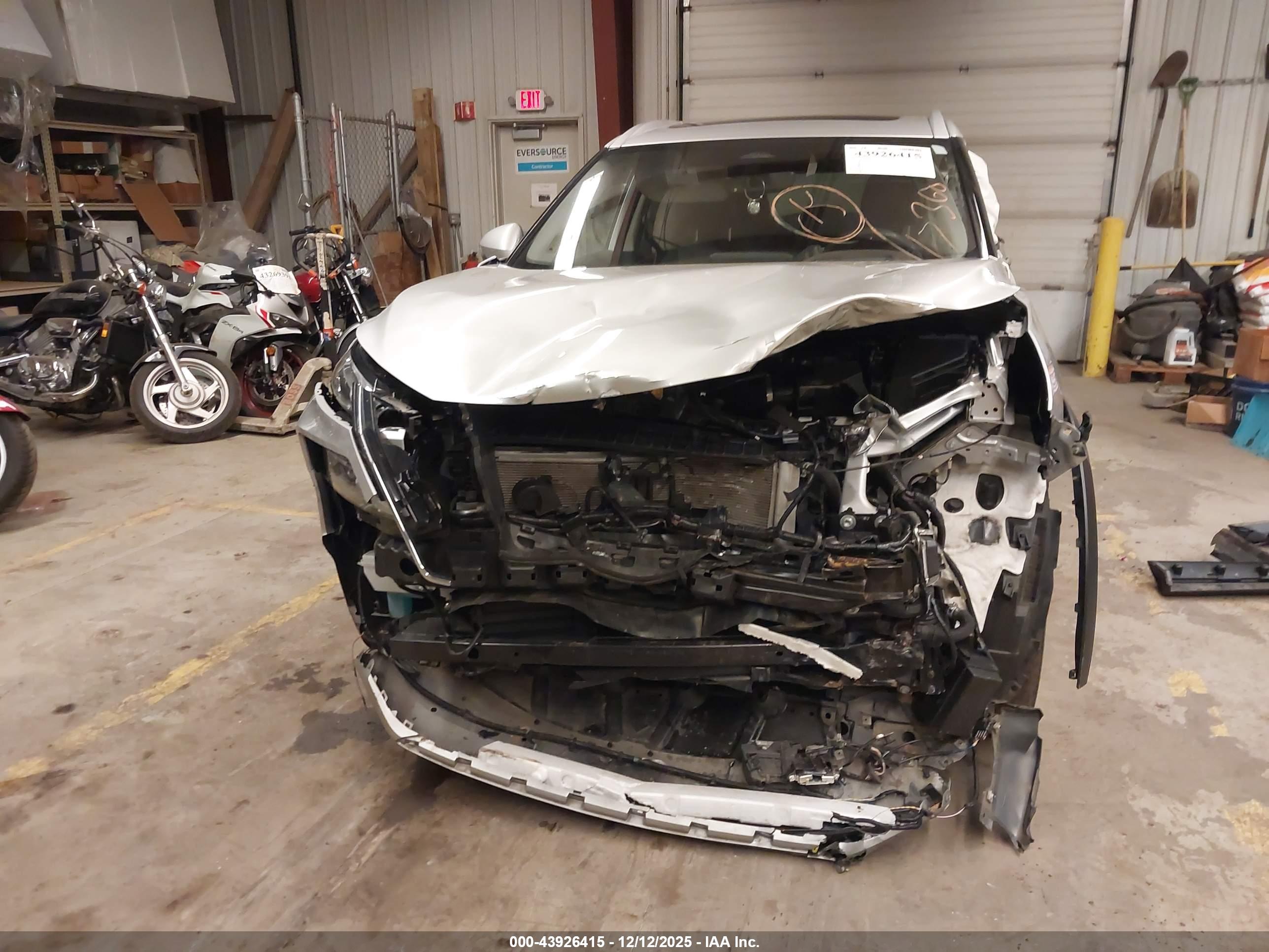 NISSAN ROGUE image 6
