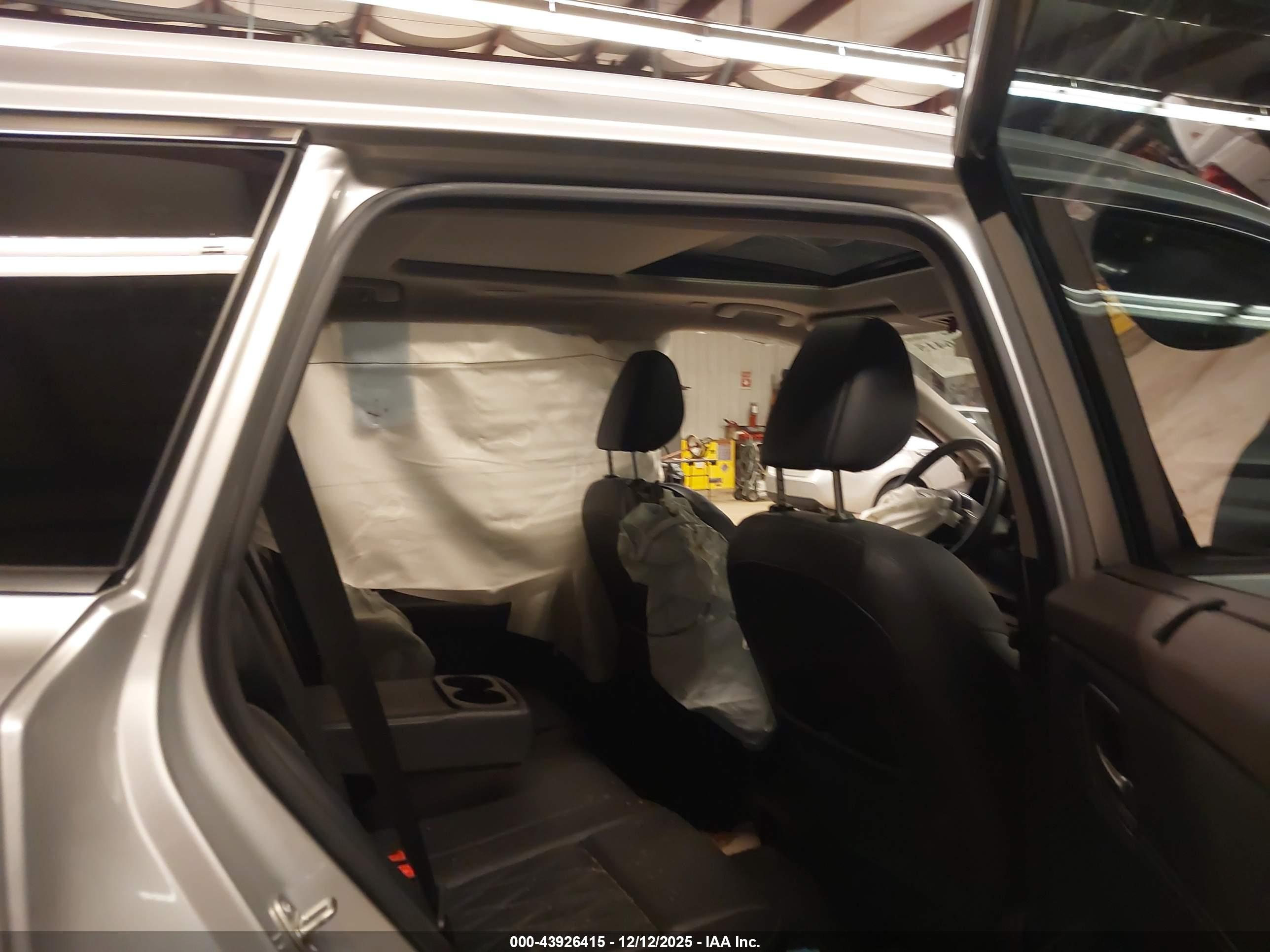 NISSAN ROGUE image 8