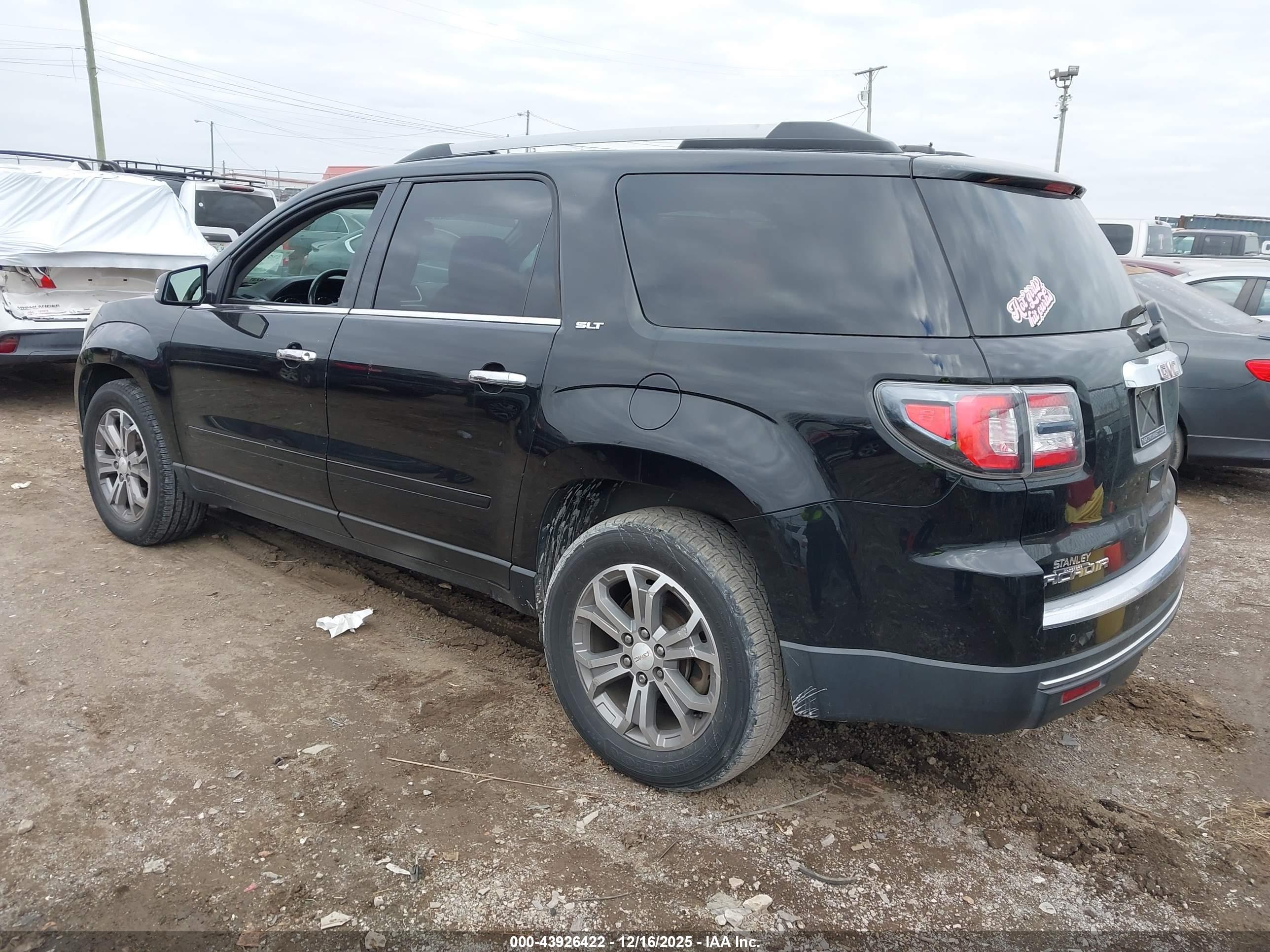 GMC ACADIA image 3