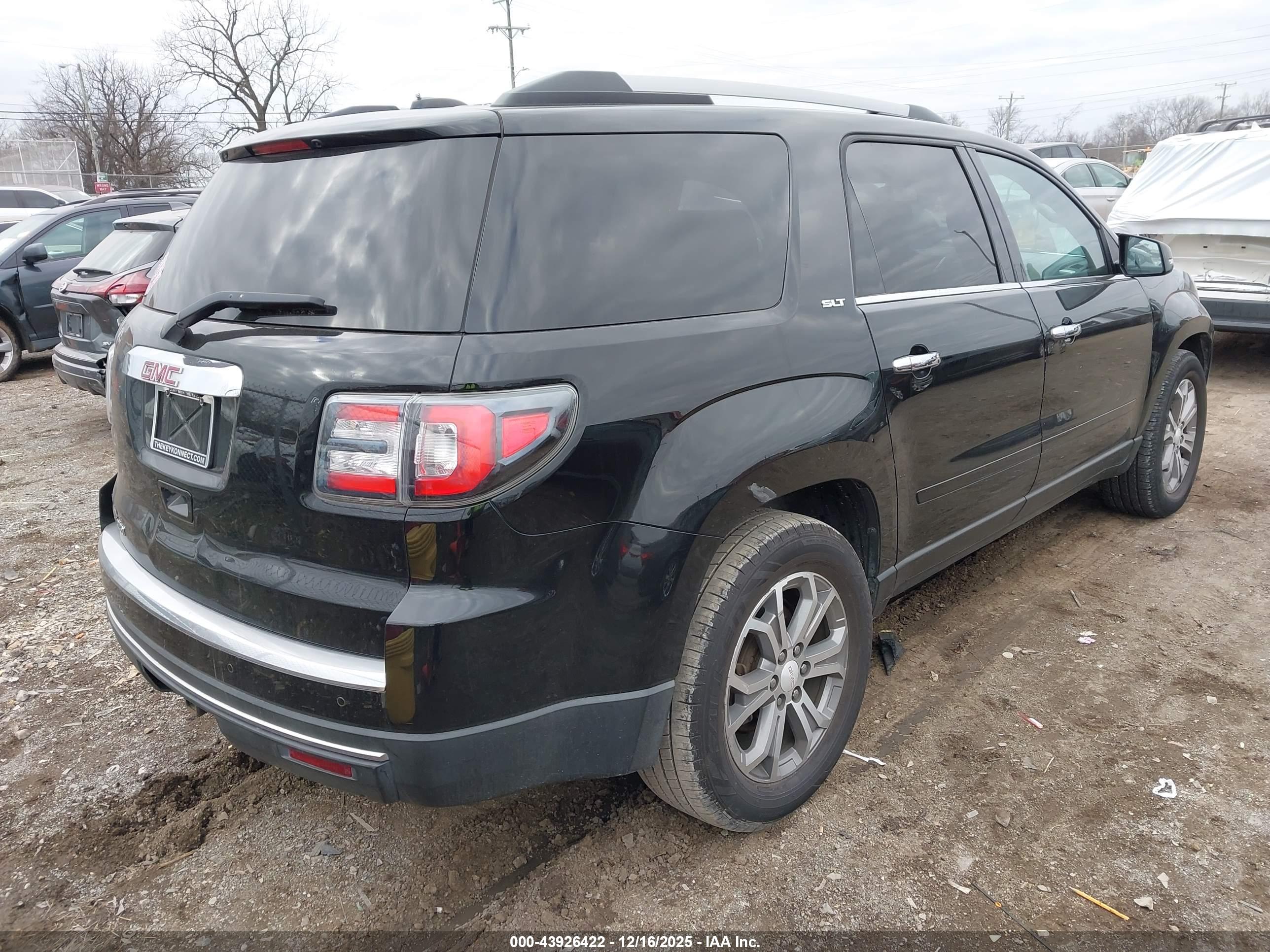 GMC ACADIA image 4