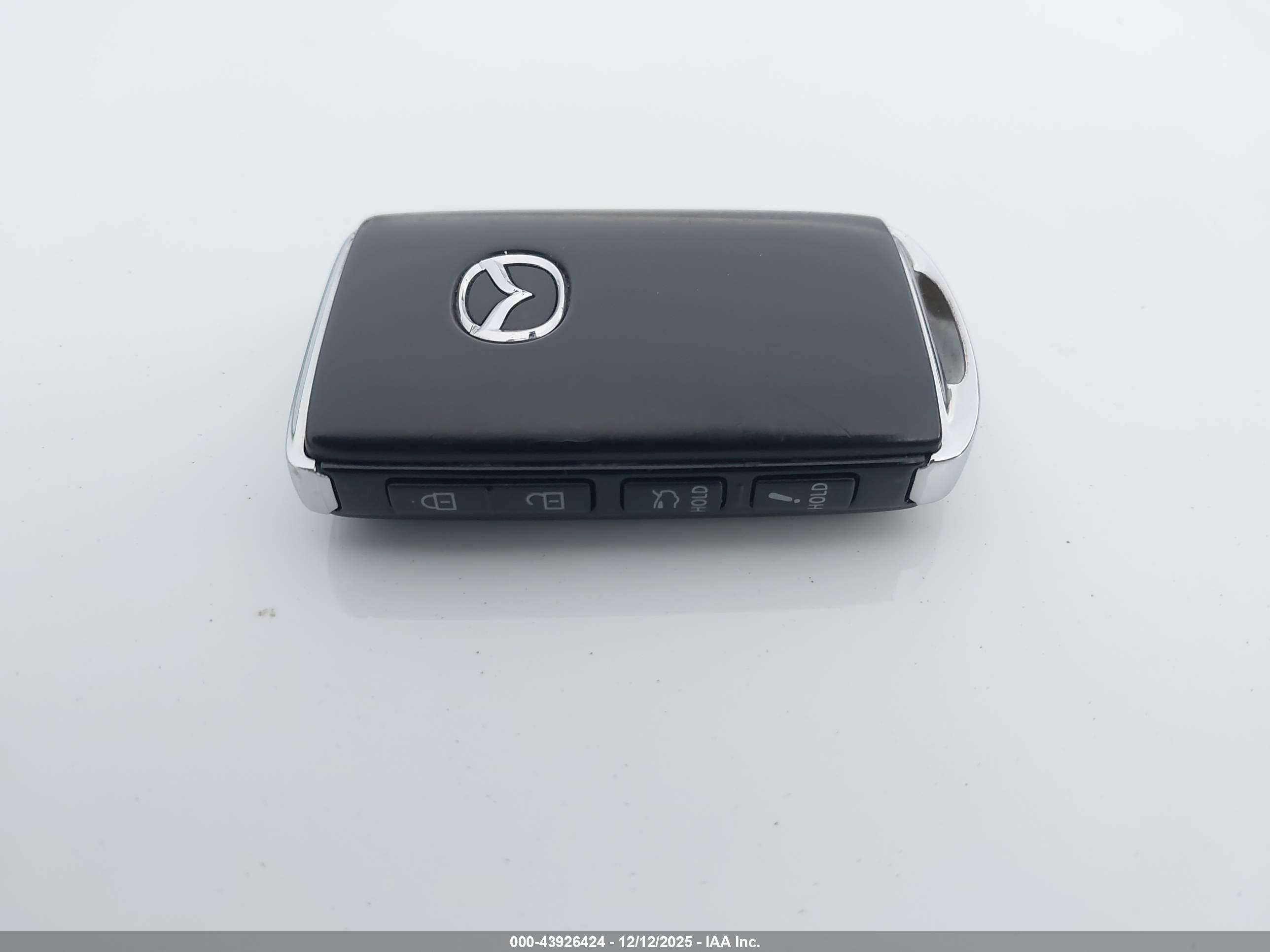 MAZDA MAZDA3 image 11