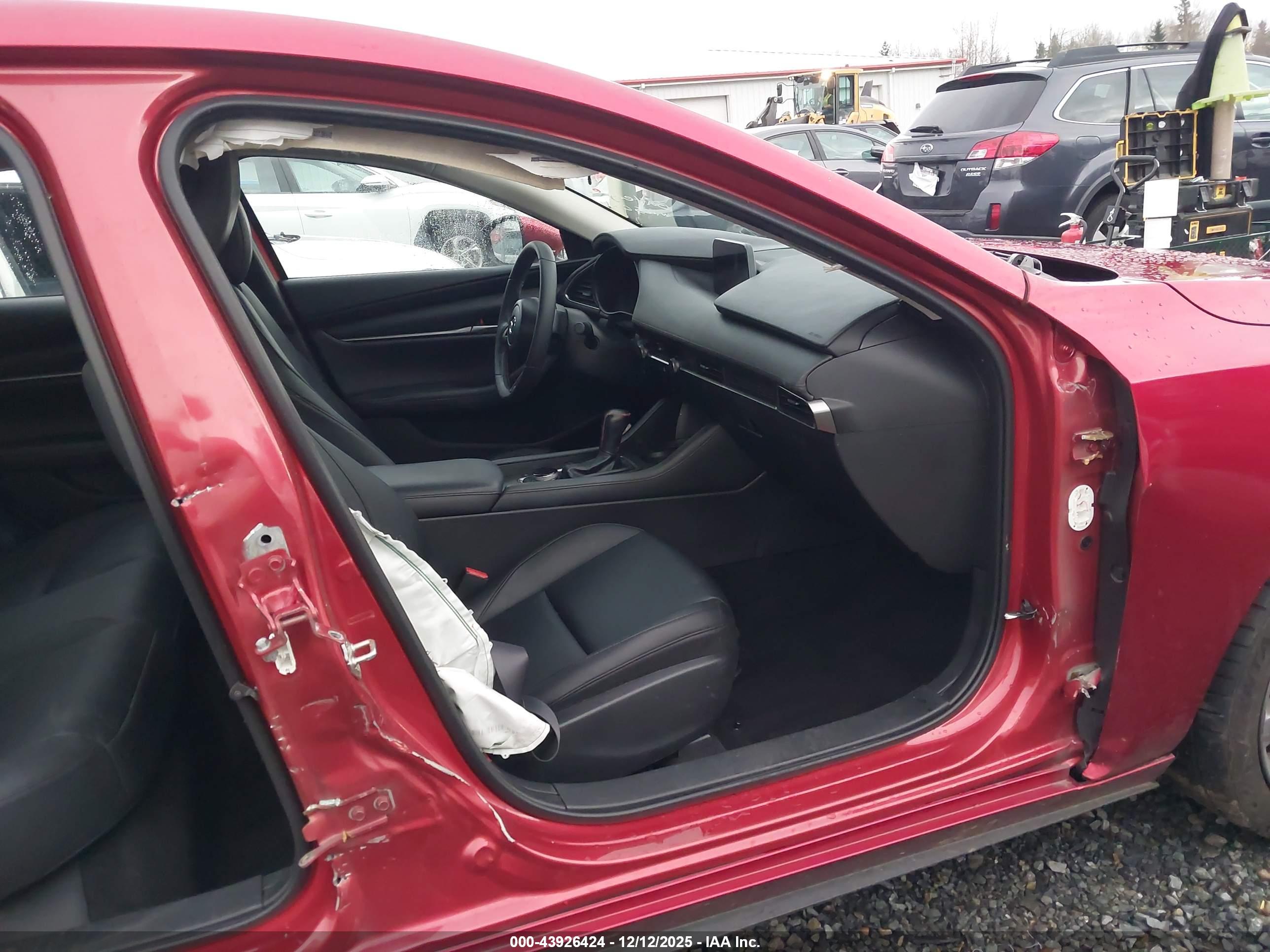 MAZDA MAZDA3 image 5