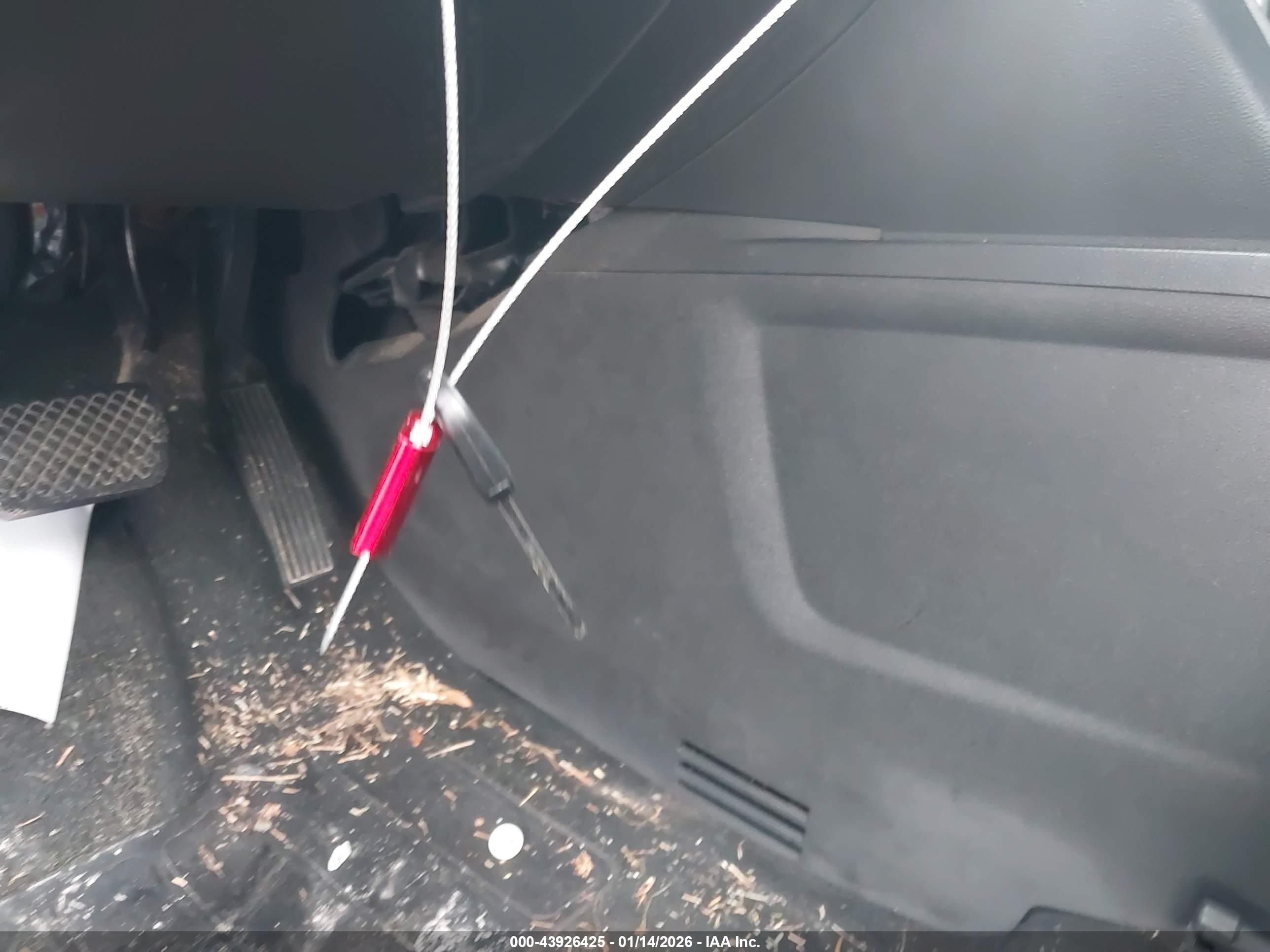 CHEVROLET EQUINOX image 11