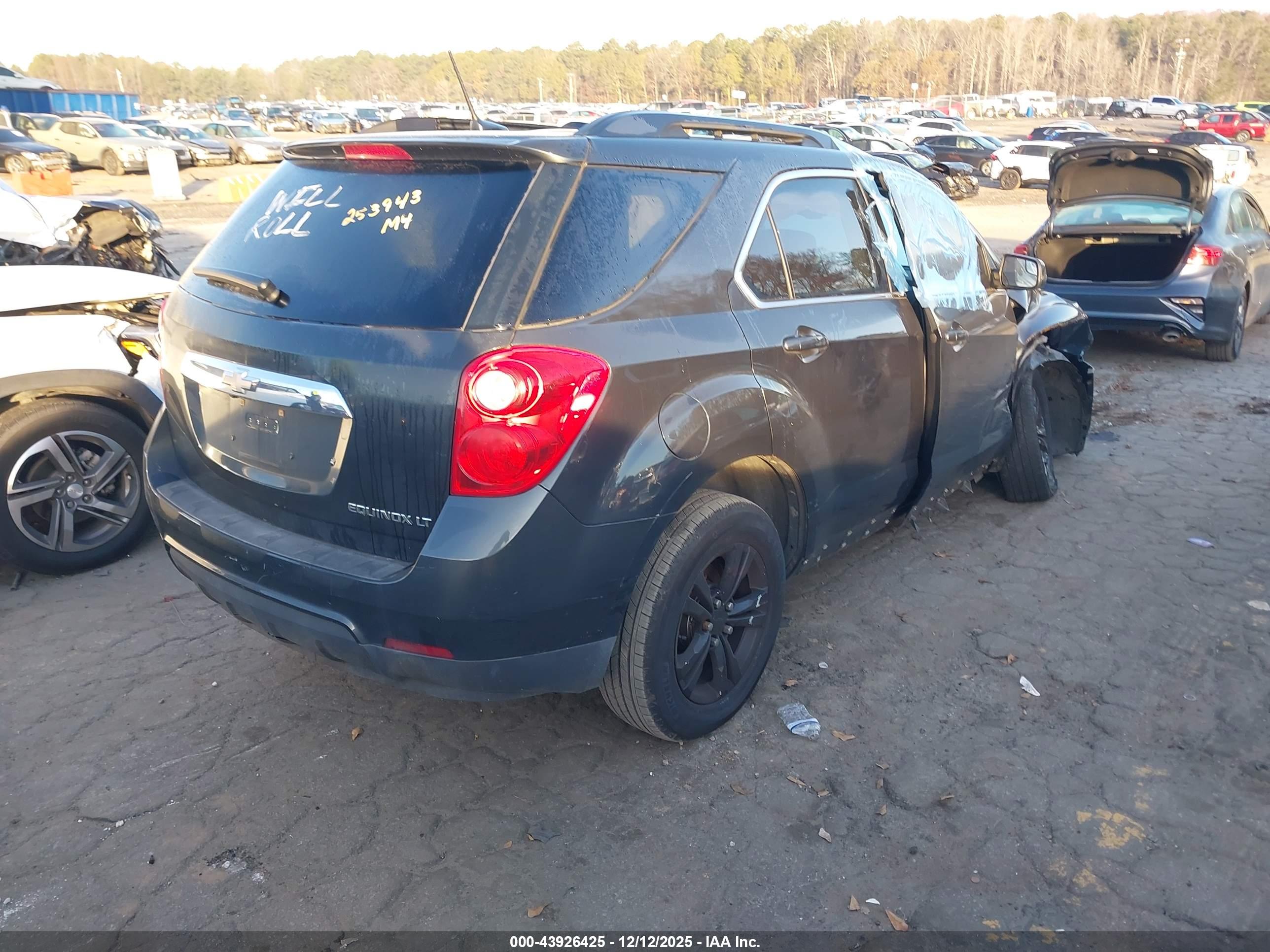 CHEVROLET EQUINOX image 4
