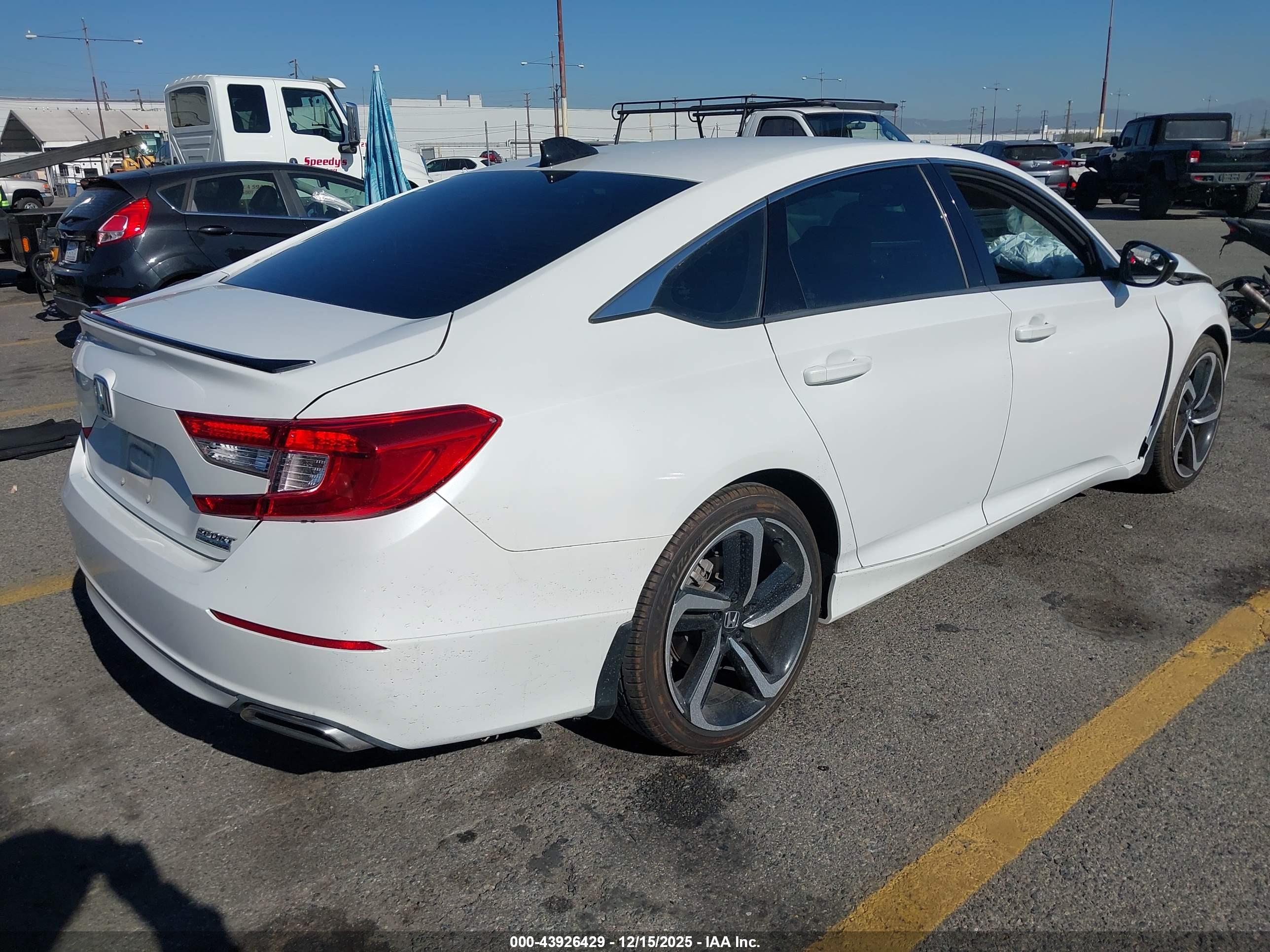 HONDA ACCORD image 4