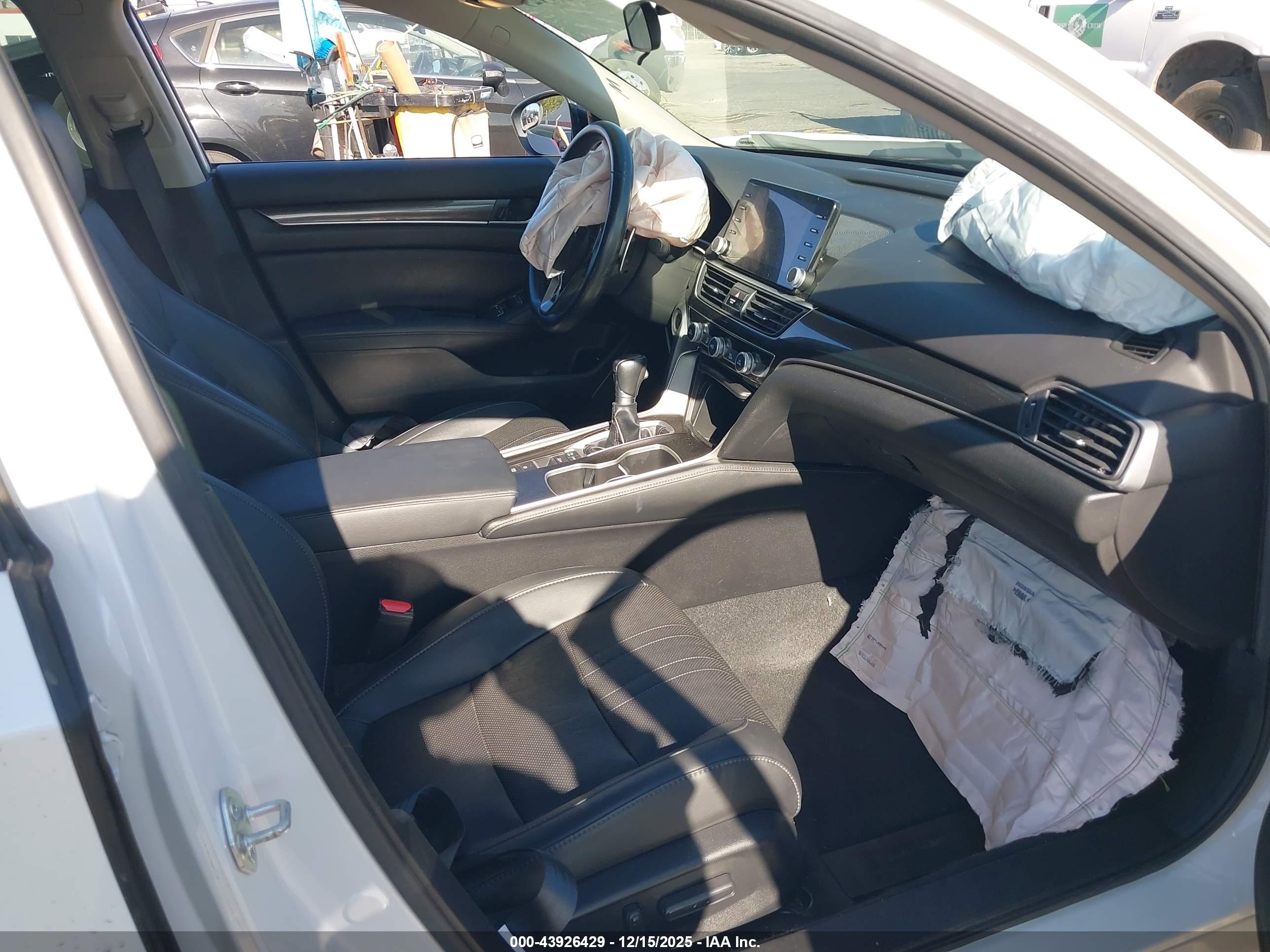 HONDA ACCORD image 5