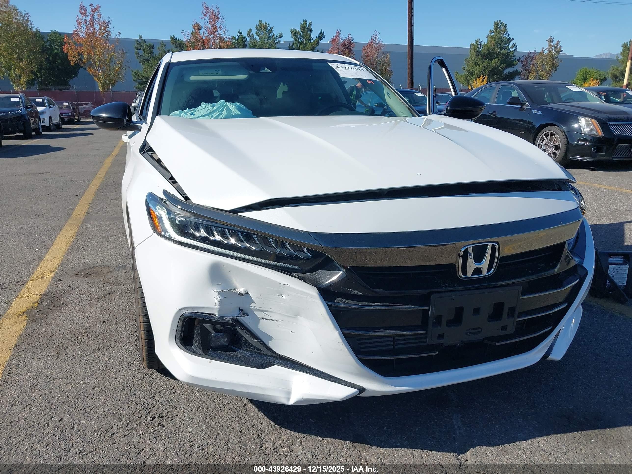 HONDA ACCORD image 6