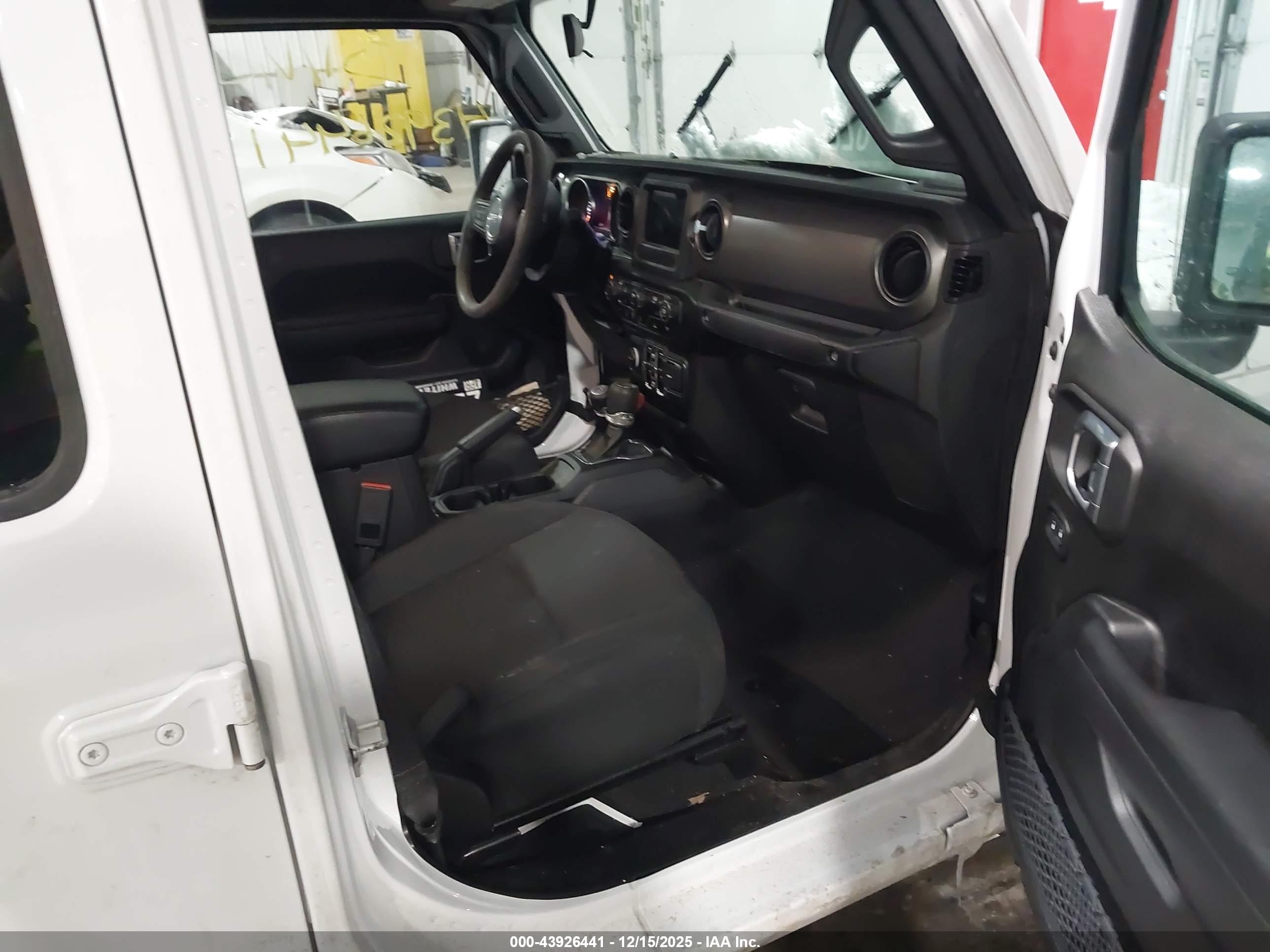 JEEP GLADIATOR image 5