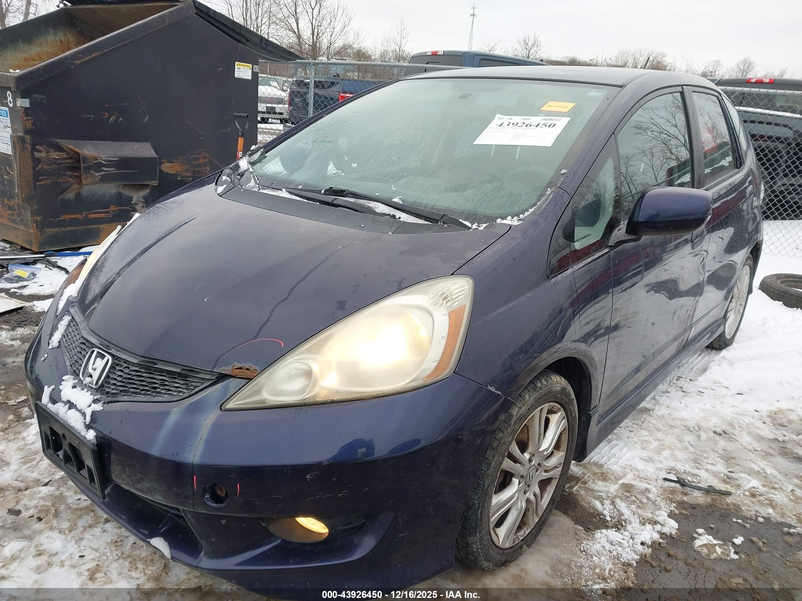 HONDA FIT image 2